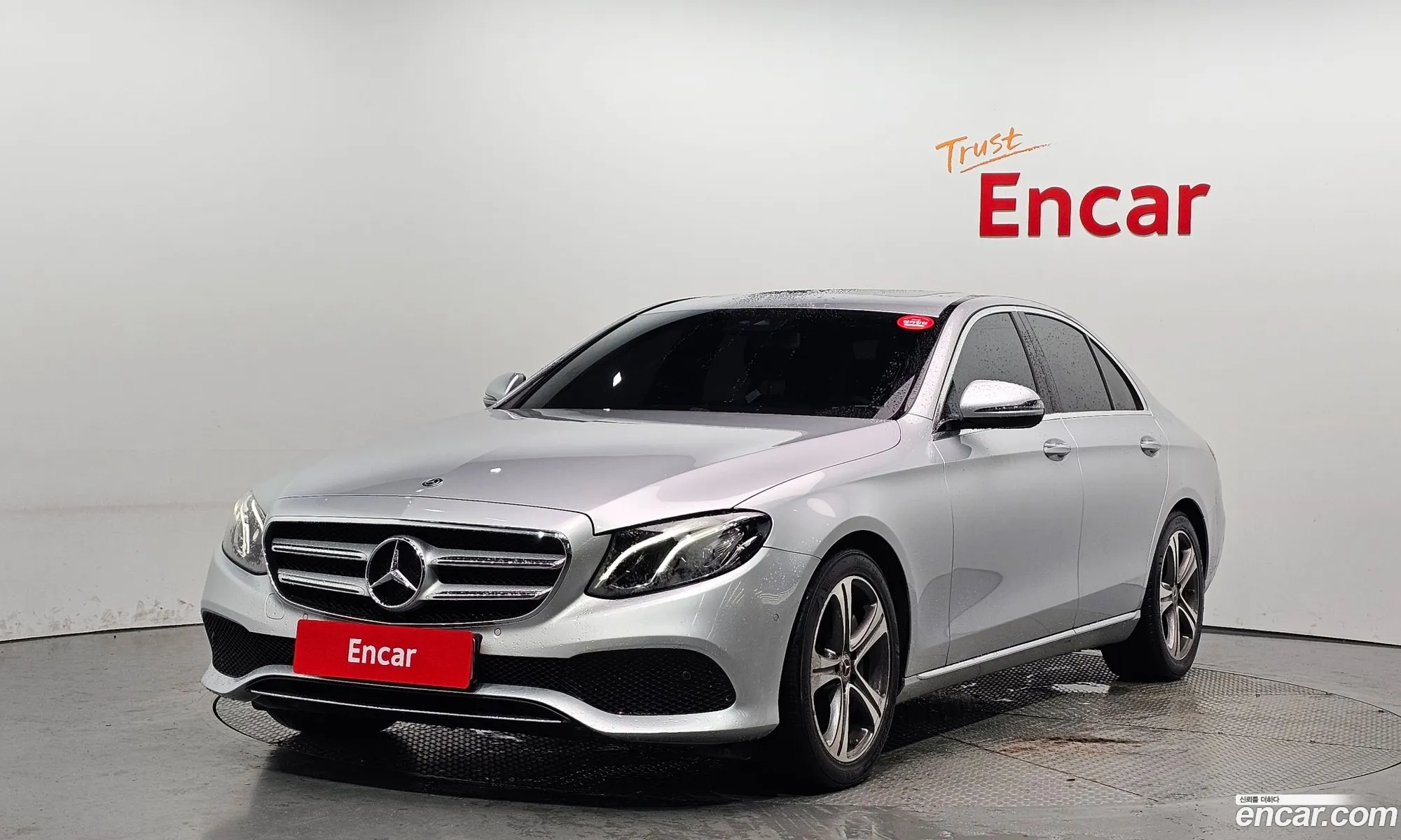 Mercedes-Benz E-Klasse V W213 S213 C238 E300 Avantgarde 2019 - фотография 16387970
