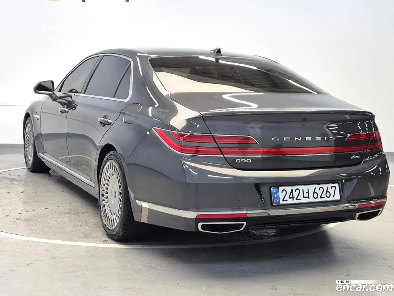 Genesis G90 I 50 Awd 2020 - фотография 1195974