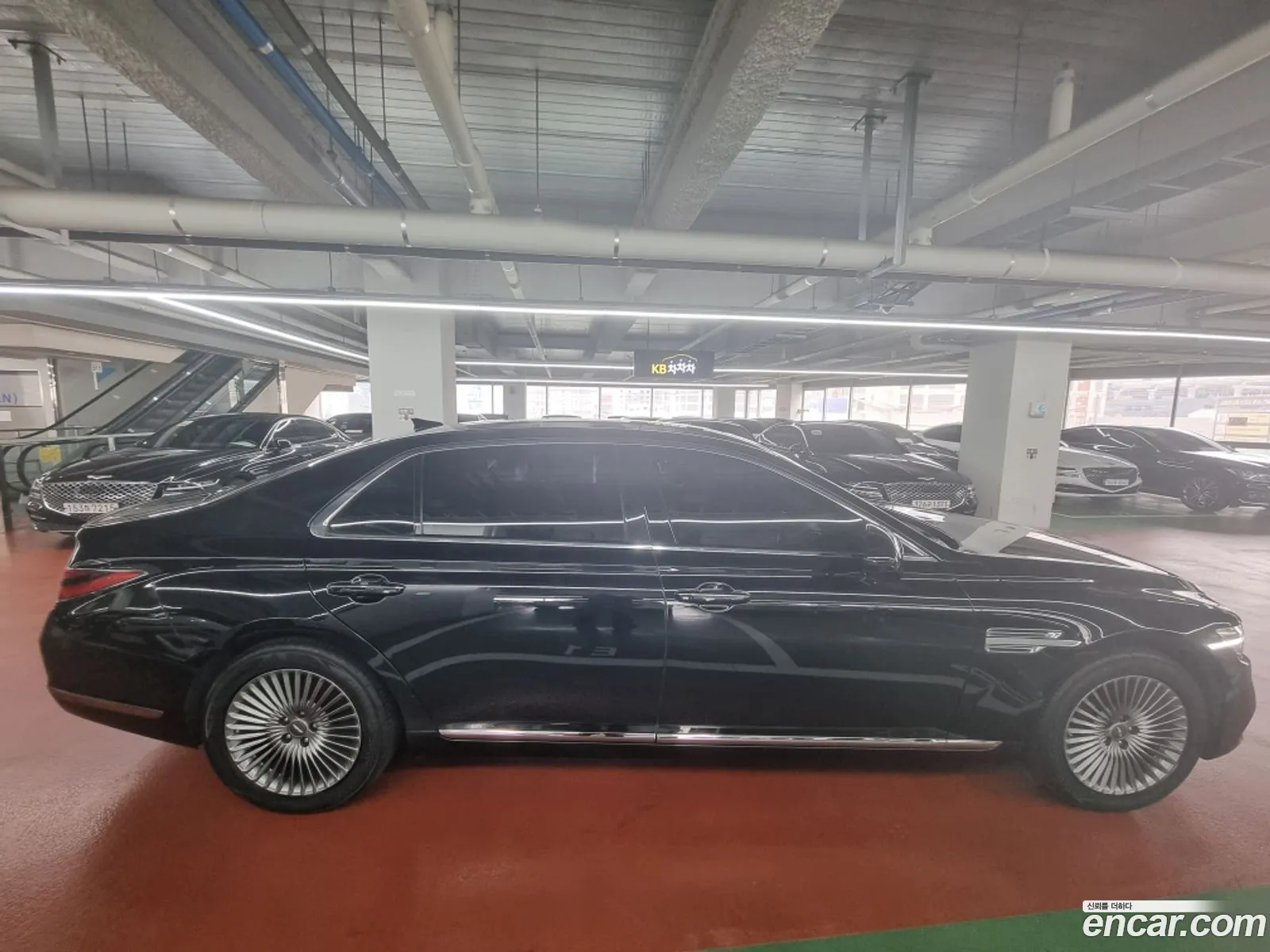 Genesis G90 I 38 2020 - фотография 1199596