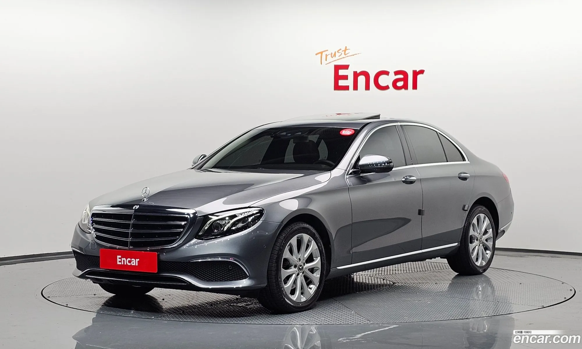 Mercedes-Benz E-Klasse V W213 S213 C238 E220D 4Matic Exclusive 2018 - фотография 16391737