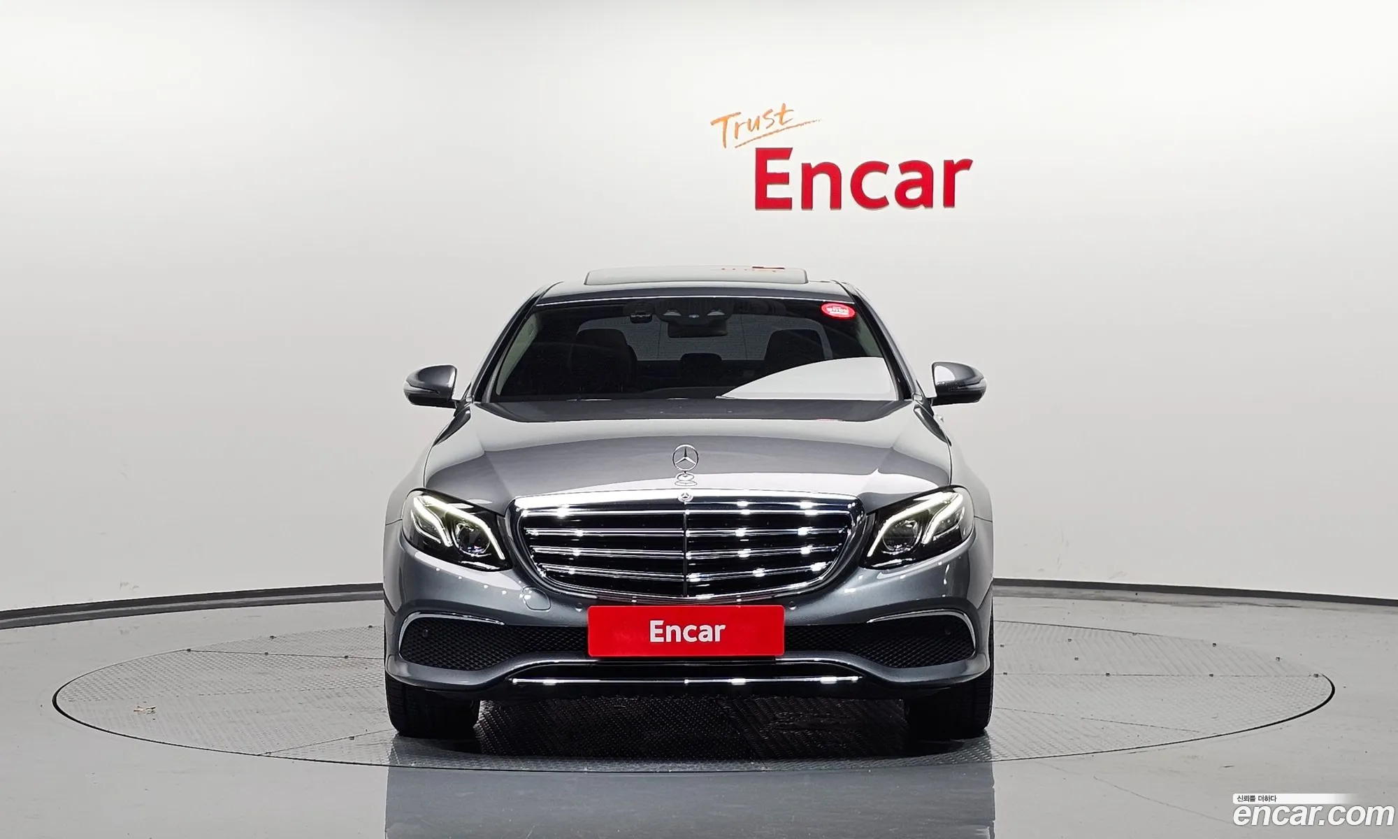 Mercedes-Benz E-Klasse V W213 S213 C238 E220D 4Matic Exclusive 2018 - фотография 16391739