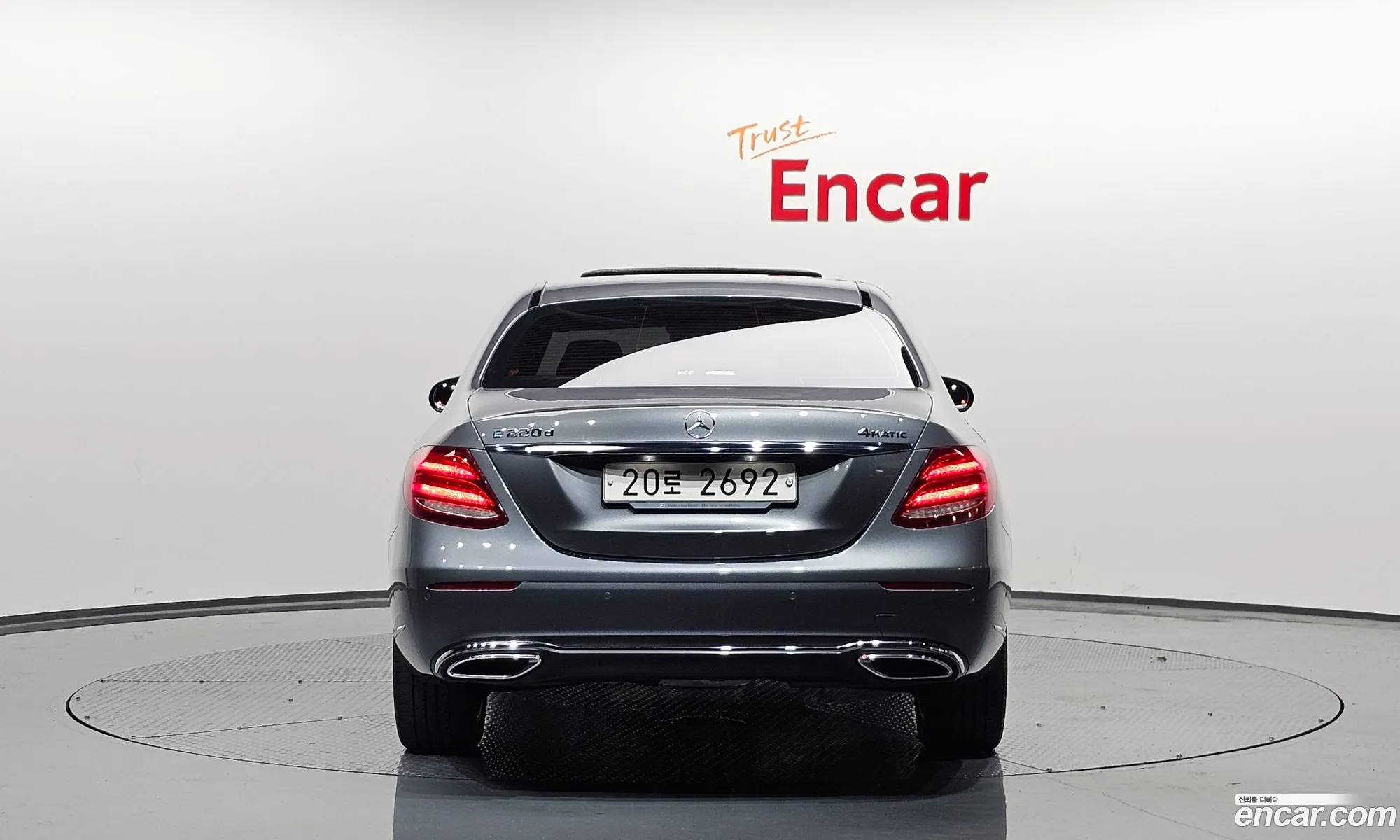 Mercedes-Benz E-Klasse V W213 S213 C238 E220D 4Matic Exclusive 2018 - фотография 16391740