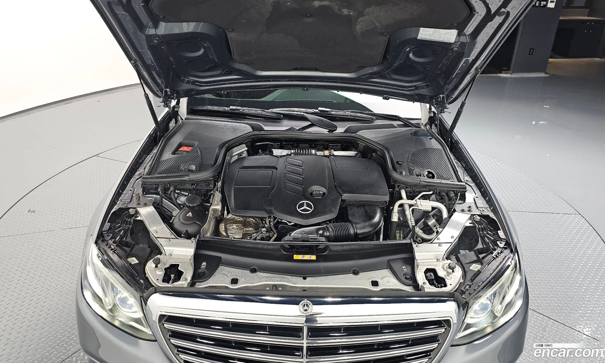 Mercedes-Benz E-Klasse V W213 S213 C238 E220D 4Matic Exclusive 2018 - фотография 16391742