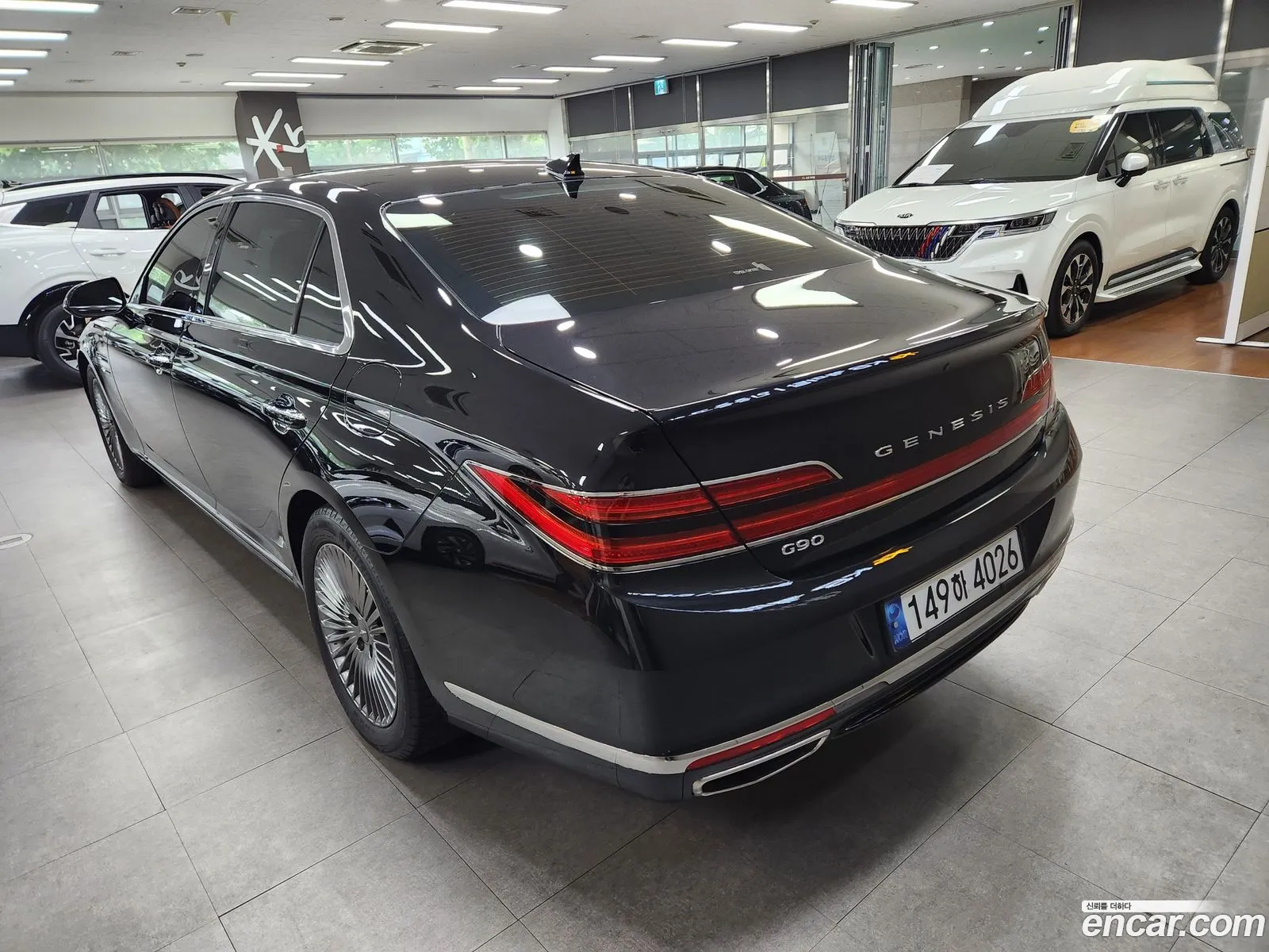 Genesis G90 I 38 2021 - фотография 1240910
