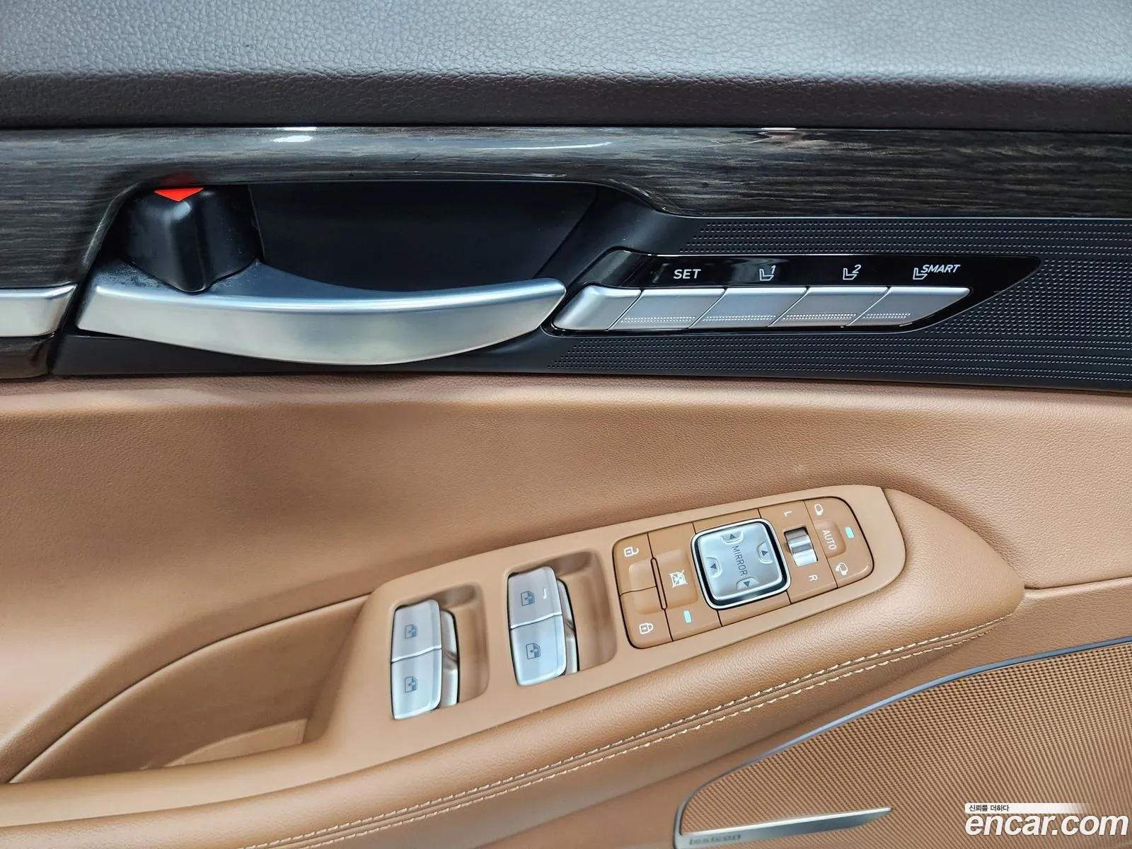 Genesis G90 I 38 2021 - фотография 1240914