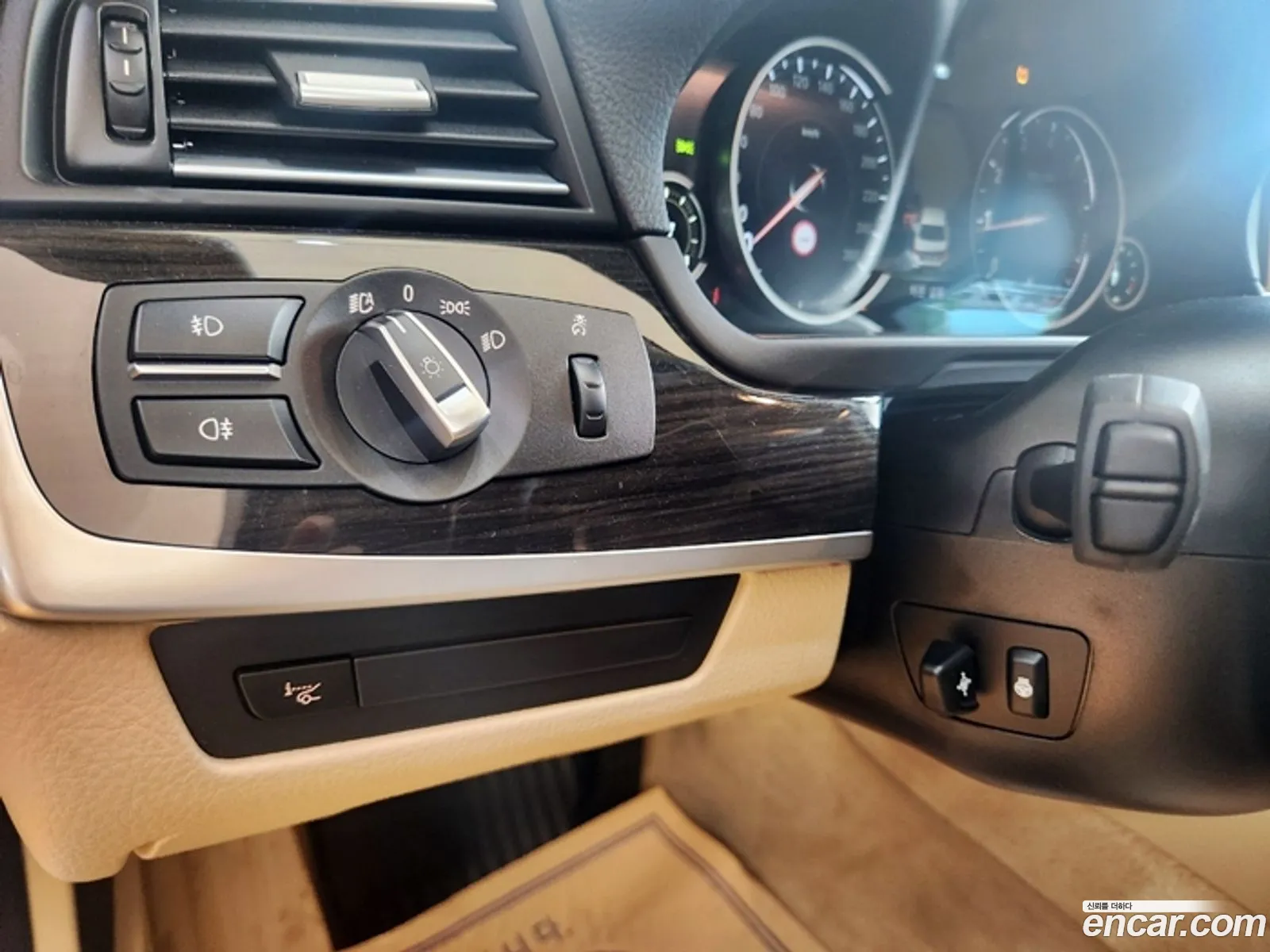BMW 5Er Vi F10F11F07 528I xDrive Luxury 2014 - фотография 19837225
