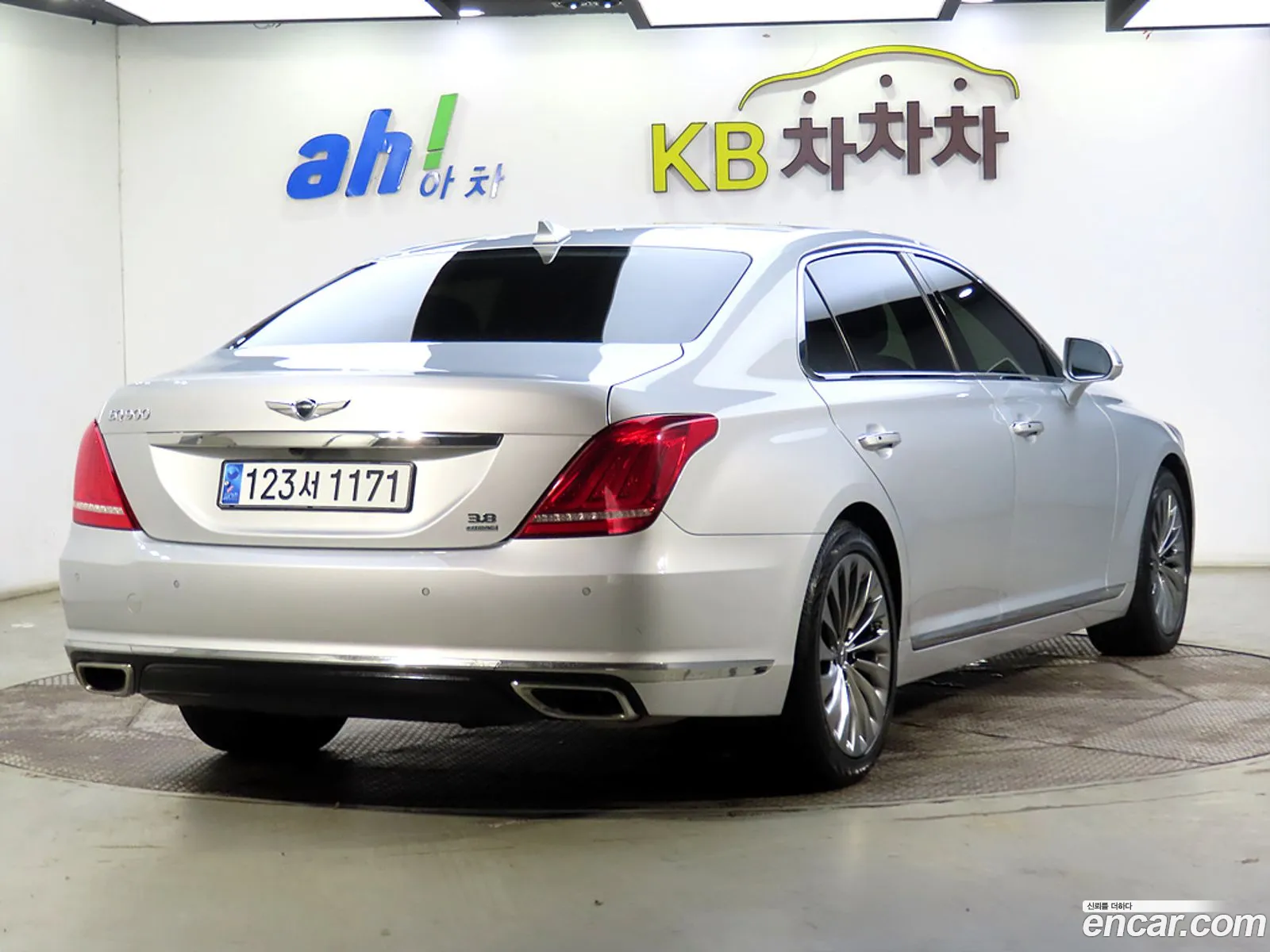 Genesis G90 I 38 Gdi Awd 2018 - фотография 1276568