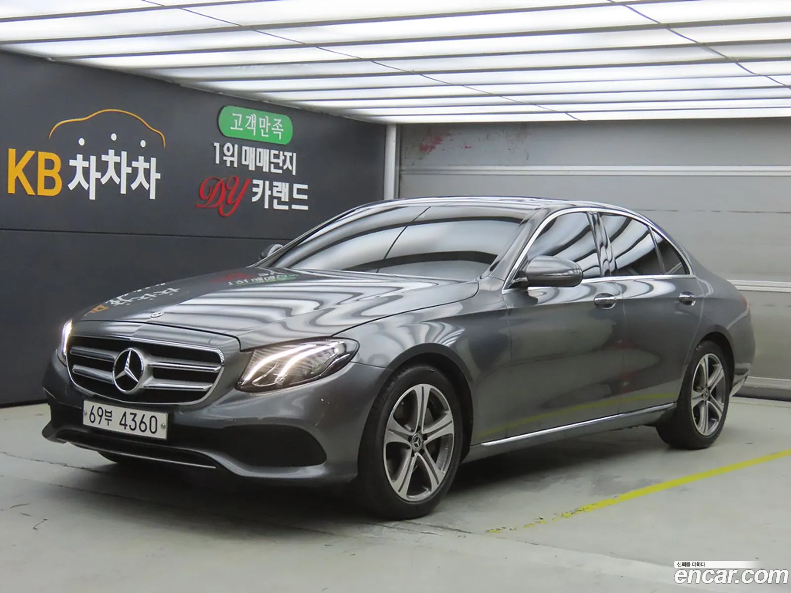 Mercedes-Benz E-Klasse V W213 S213 C238 E300 Avantgarde 2019 - фотография 16391800