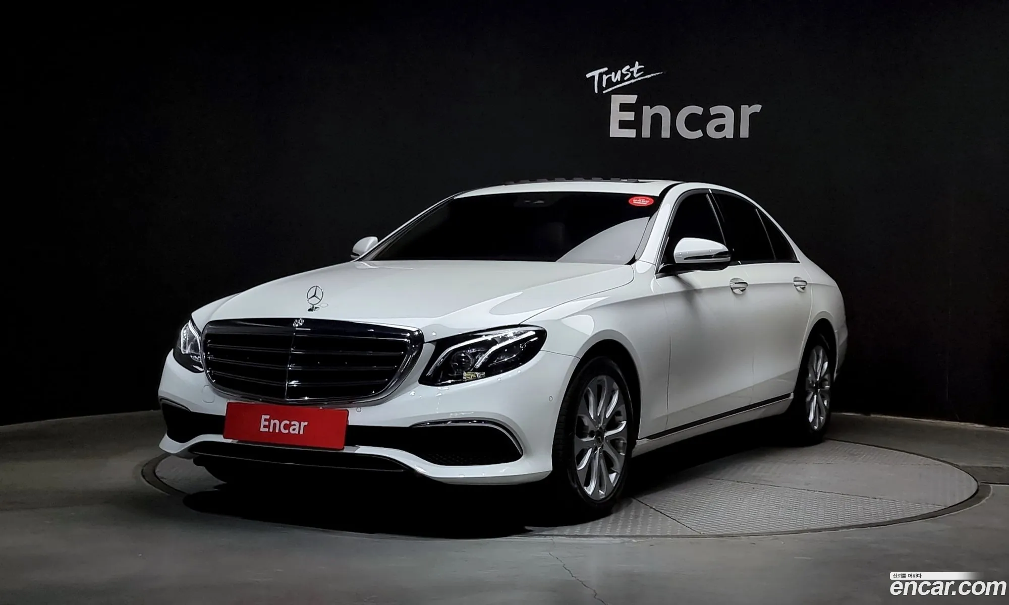 Mercedes-Benz E-Klasse V W213 S213 C238 E220D 4Matic Exclusive 2020 - фотография 12624063