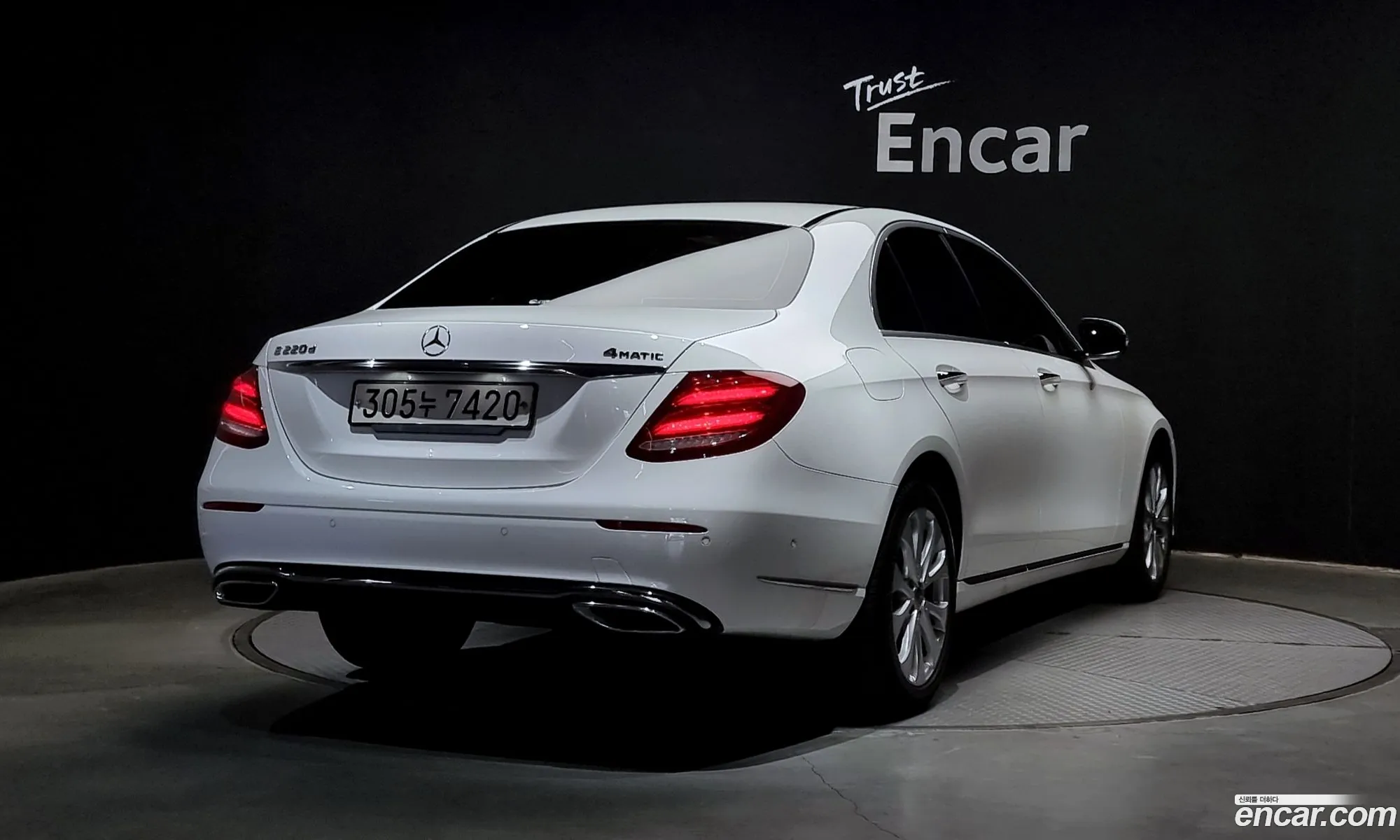 Mercedes-Benz E-Klasse V W213 S213 C238 E220D 4Matic Exclusive 2020 - фотография 12624064