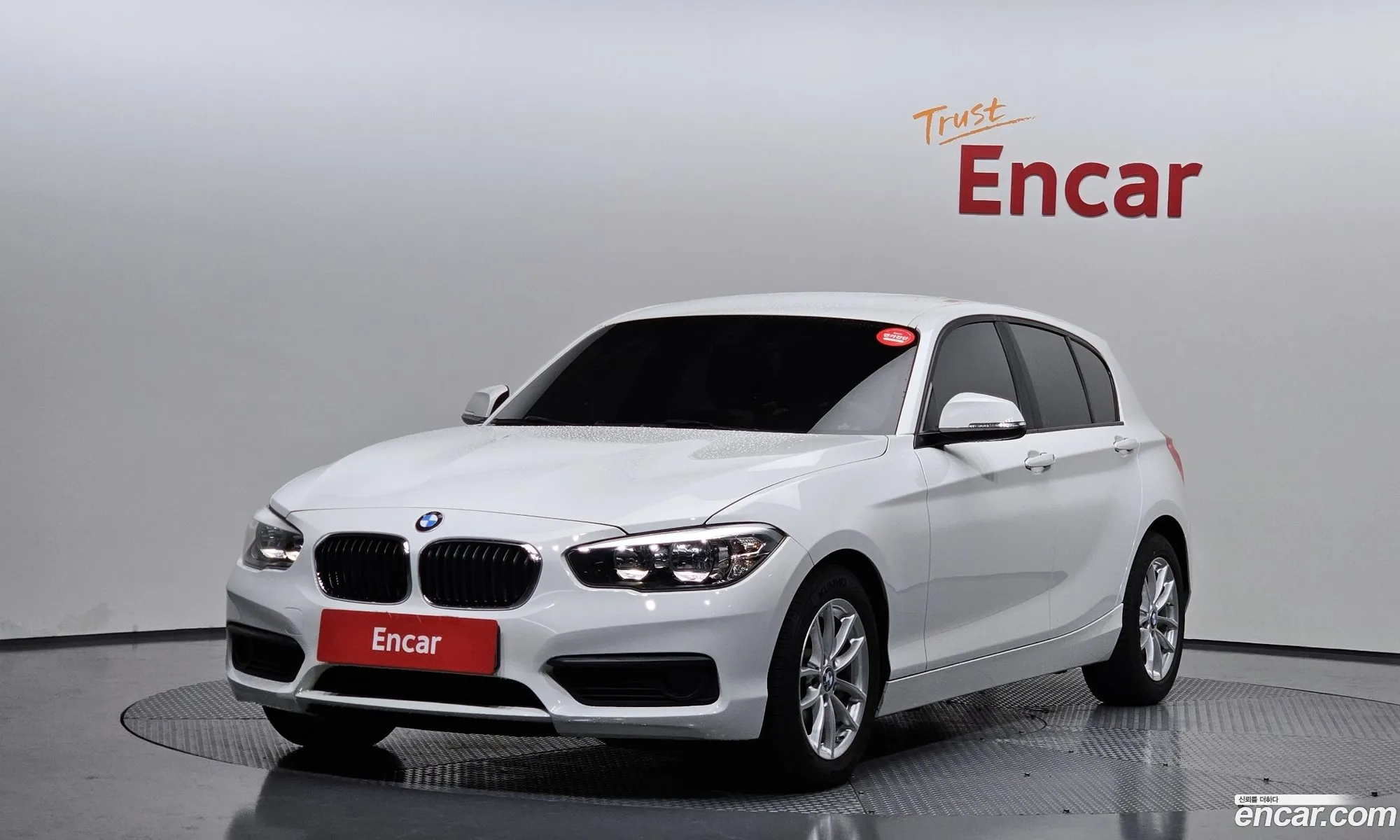 BMW 1Er 118D Joy 5 Door 2018 - фотография 19768994