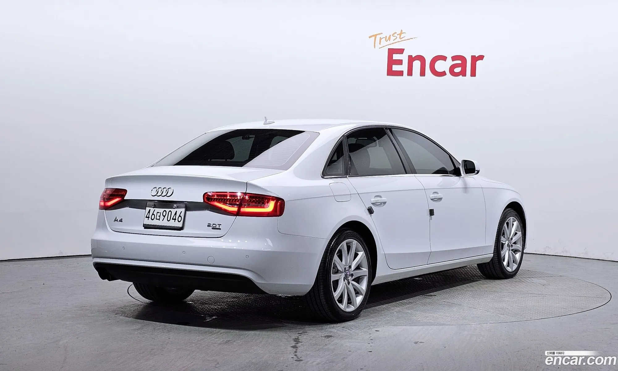 Audi A4 Iv B8 20 Tfsi Quattro Dynamic 2013 - фотография 8541615