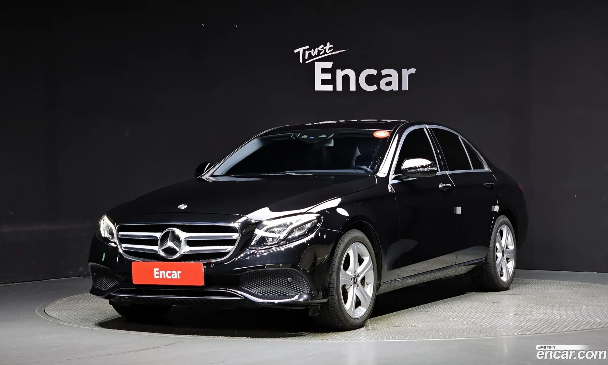 Mercedes E-Class W213 E220D Avantgarde - фотография 16382685