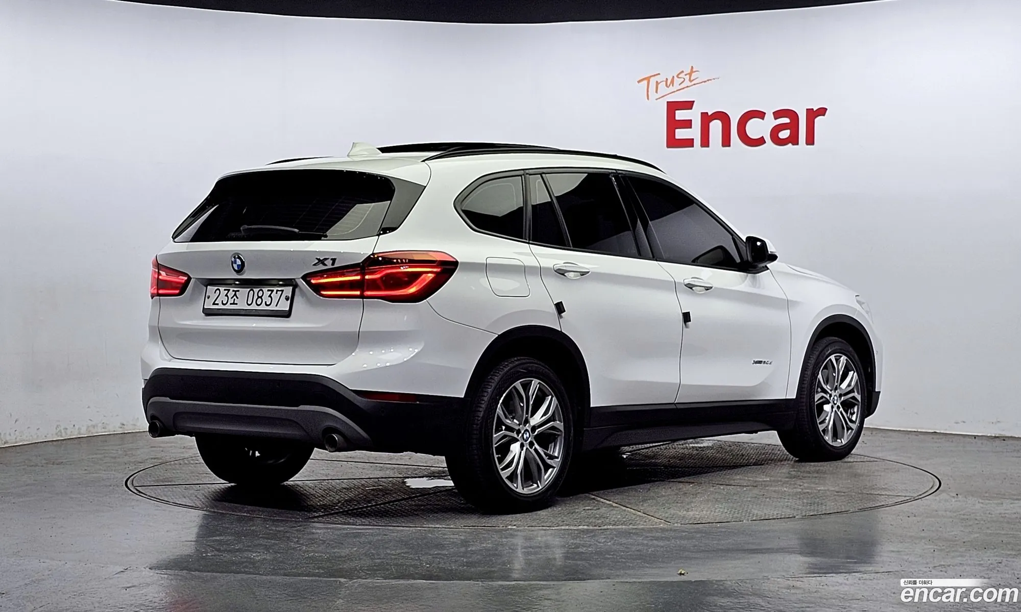 BMW X1 Ii F48 xDrive 20D 2016 - фотография 19715912