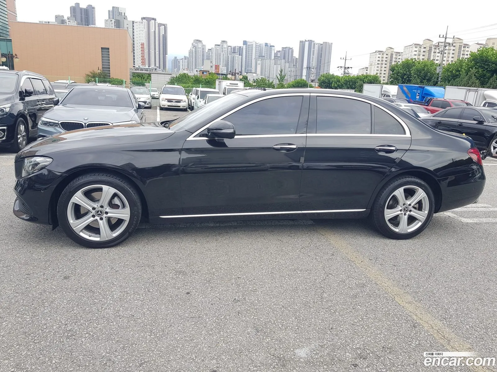 Mercedes-Benz E-Klasse E220D Avant Garde 2017 - фотография 16382650