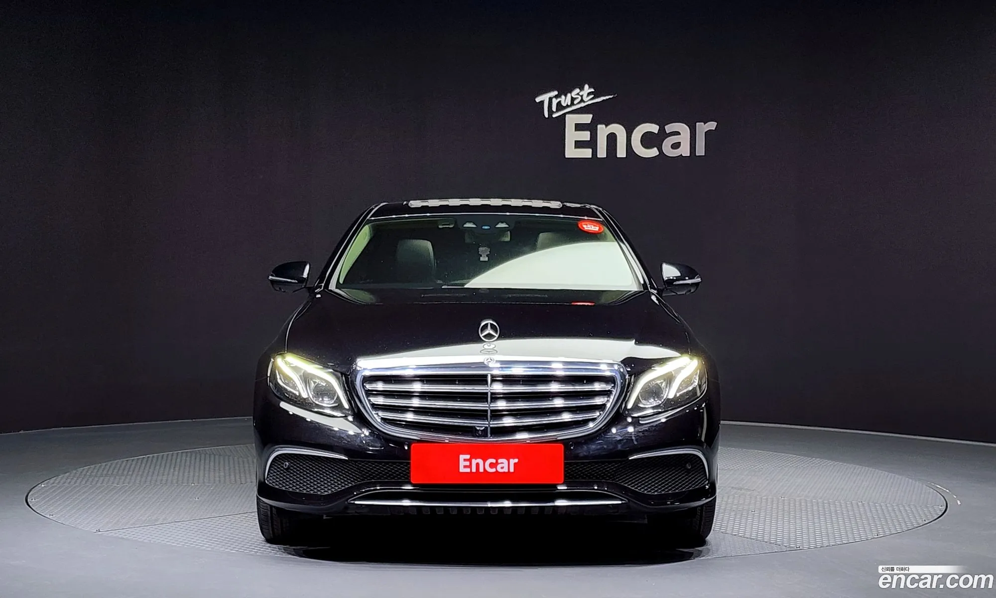 Mercedes-Benz E-Klasse V W213 S213 C238 E300 Exclusive 2018 - фотография 16467814