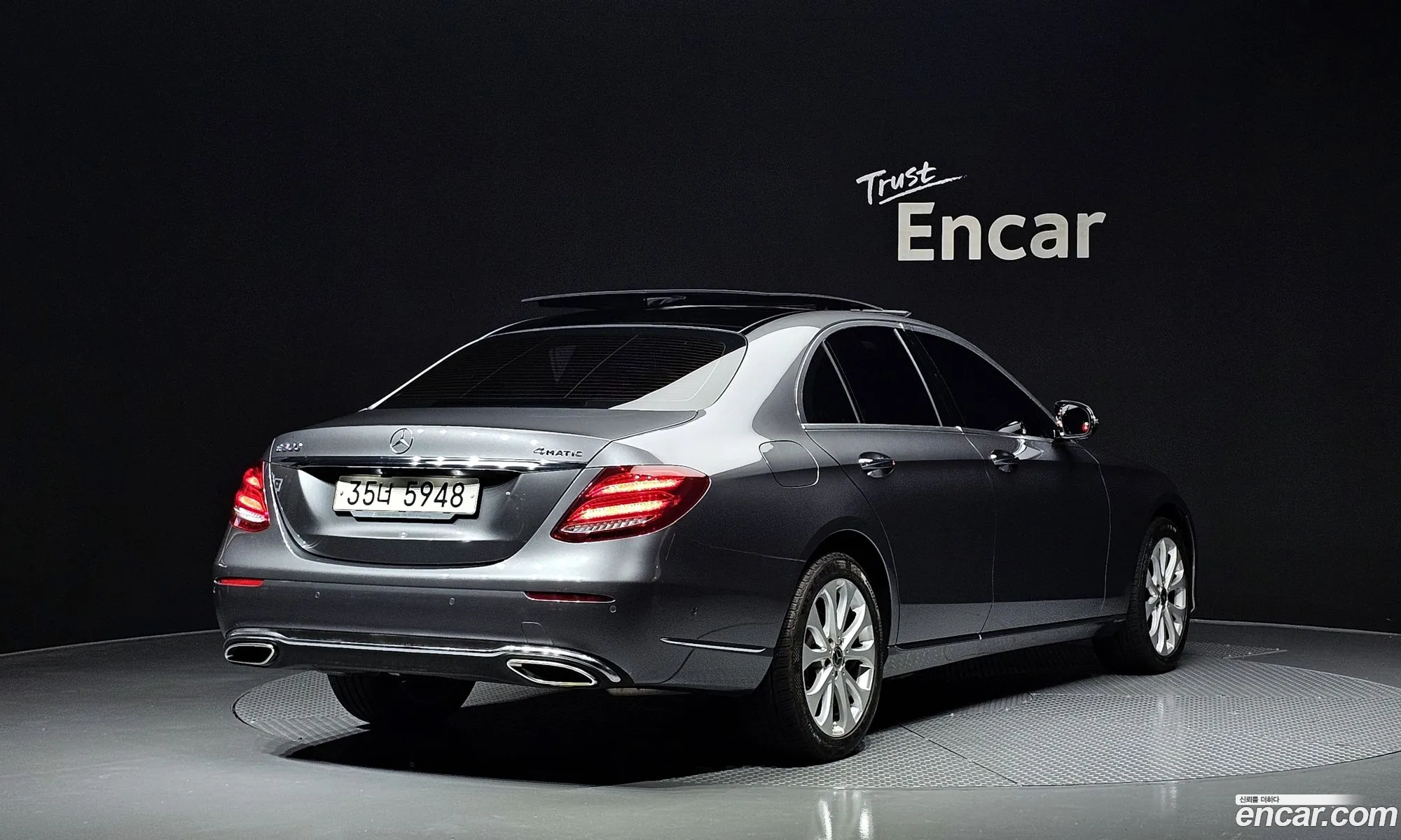 Mercedes-Benz E-Klasse V W213 S213 C238 E300 4Matic Exclusive 2019 - фотография 16365695