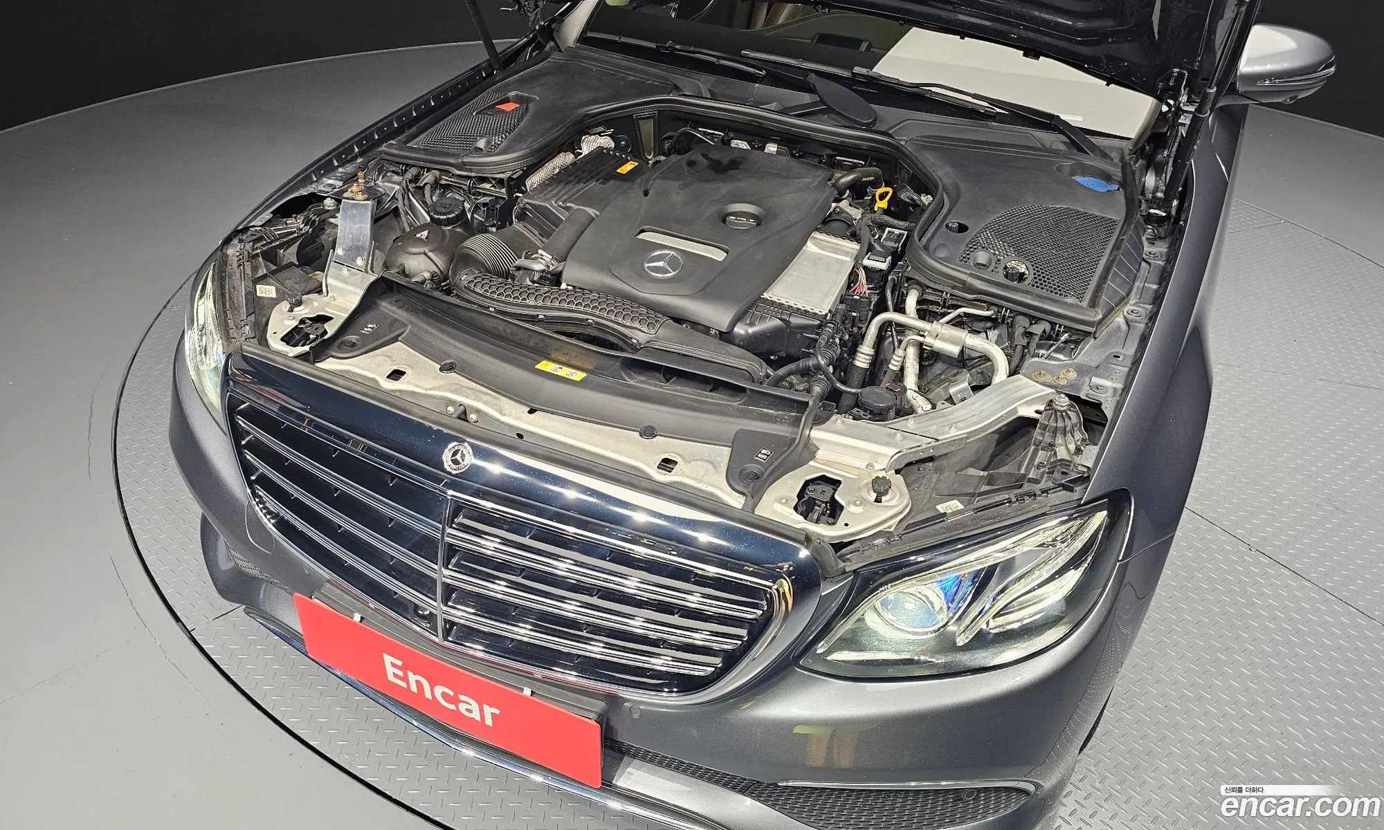 Mercedes-Benz E-Klasse V W213 S213 C238 E300 4Matic Exclusive 2019 - фотография 16365699