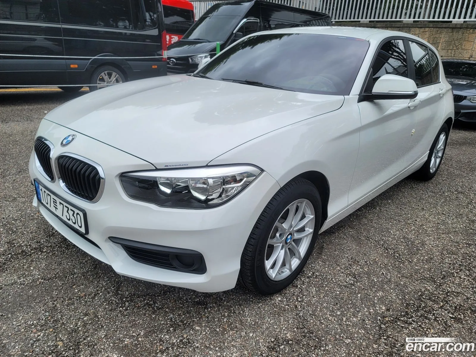 BMW 1Er 118D Joy 5 Door 2018 - фотография 19712944