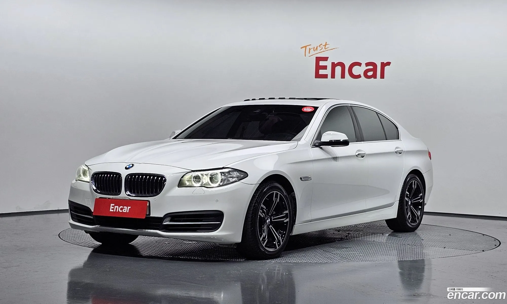 BMW 5Er Vi F10F11F07 520DxDrive 2015 - фотография 16373400