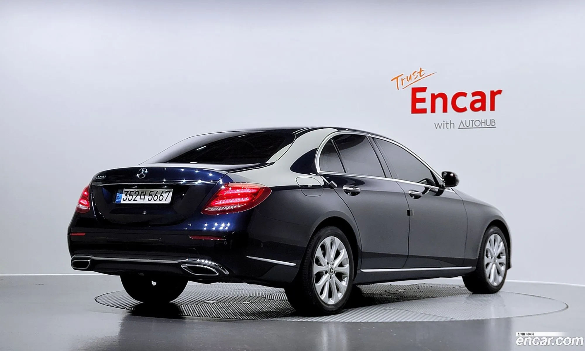 Mercedes-Benz E-Klasse V W213 S213 C238 E220D Exclusive 2019 - фотография 18659427