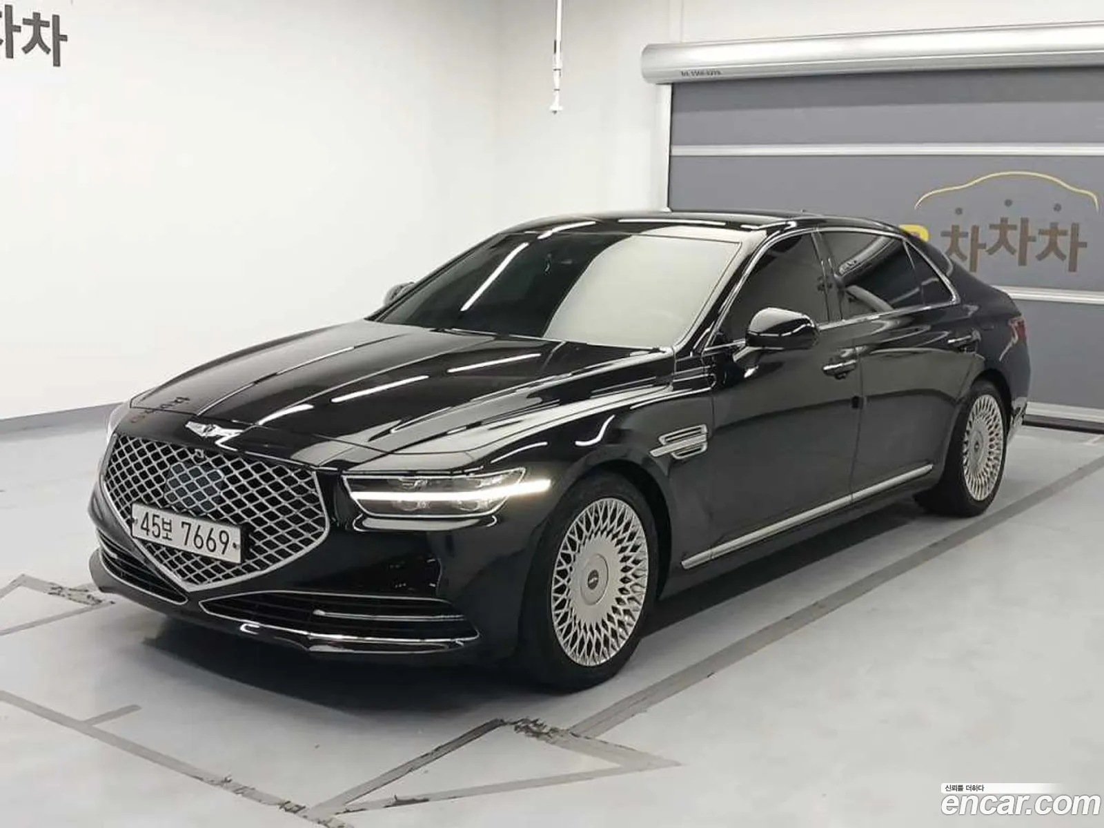Genesis G90 I 50 Awd 2019 - фотография 1152766