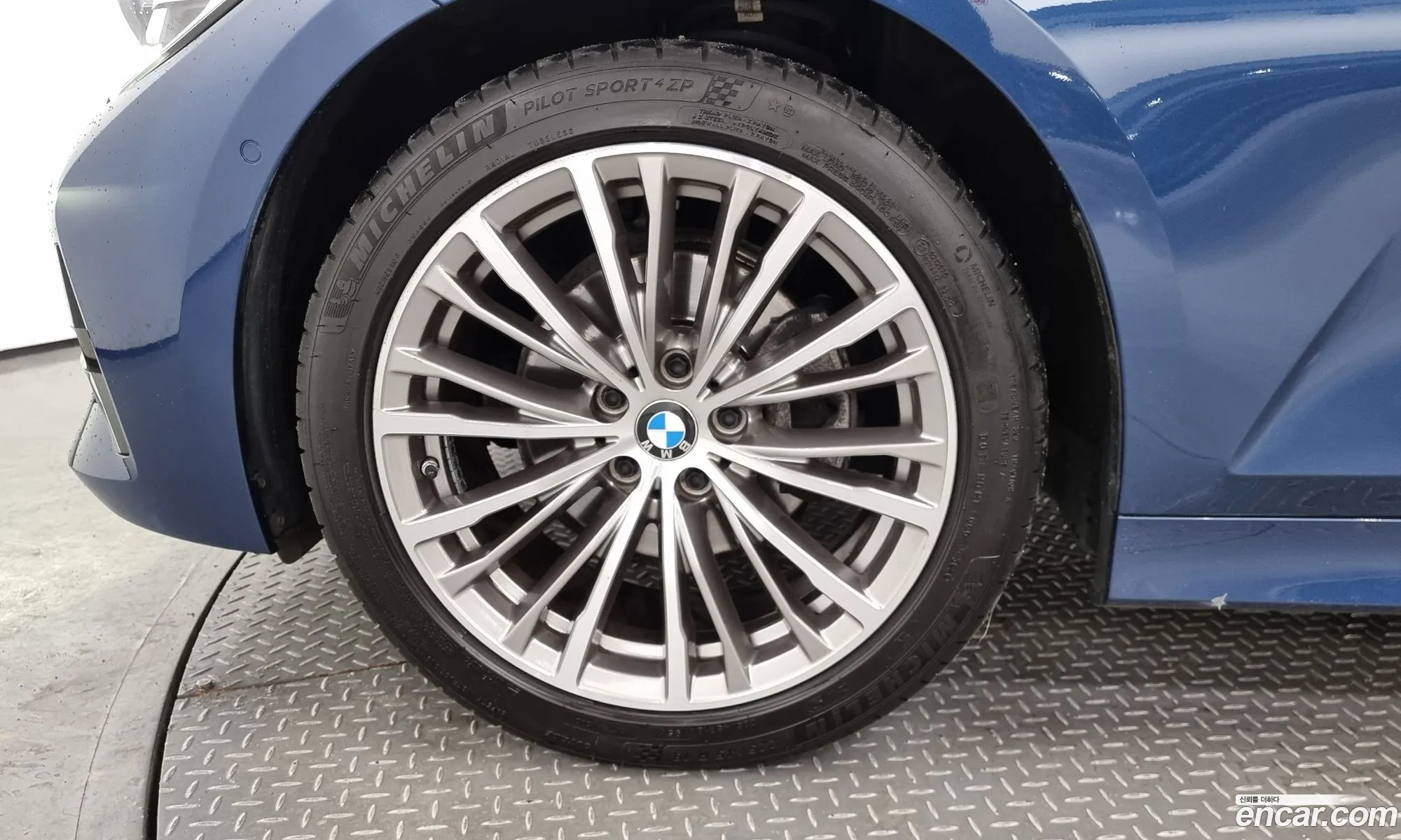 BMW 3Er Vii G2X 320I Luxury 2021 - фотография 19675148
