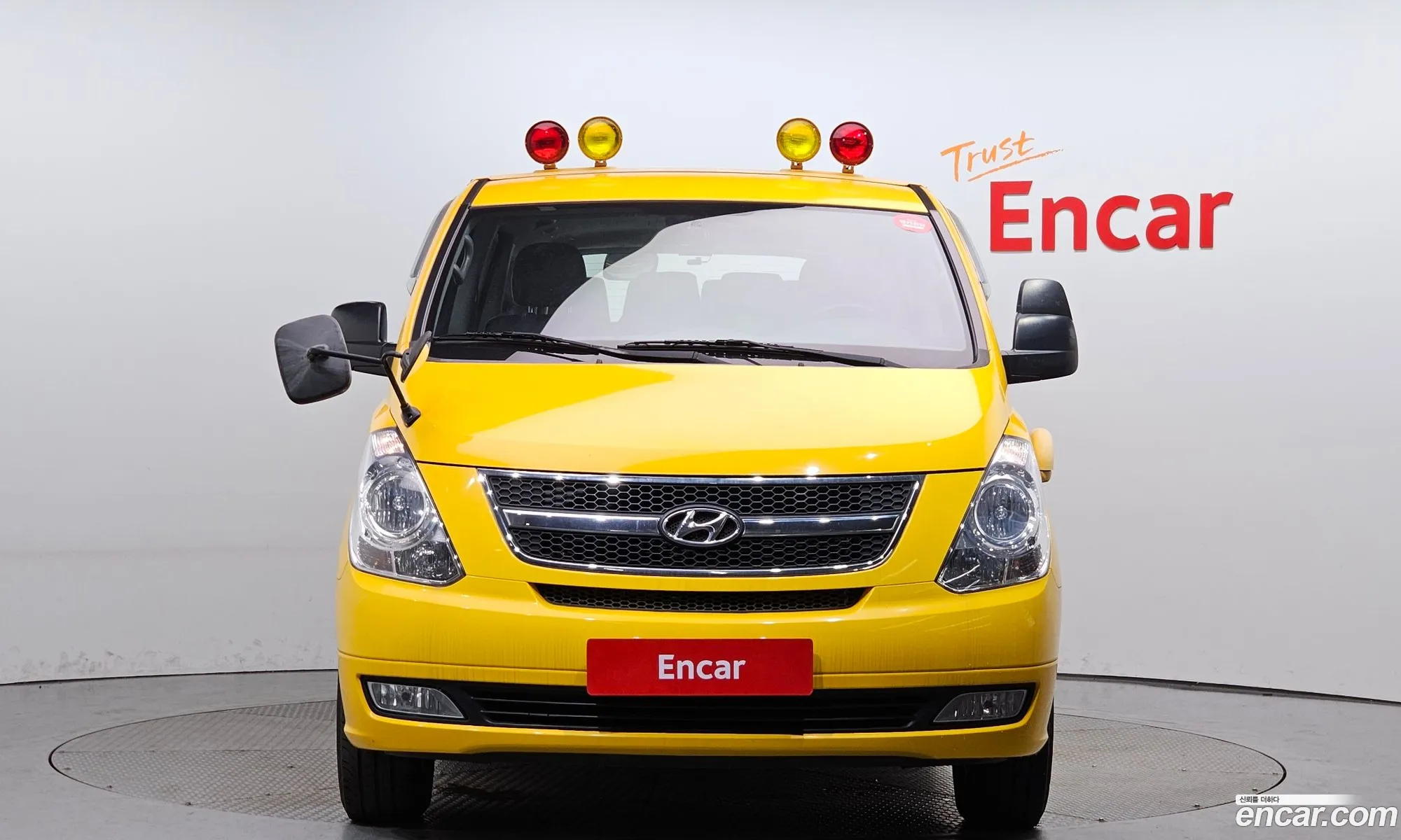 Hyundai Starex Child Protection Car 2015 - фотография 14590879