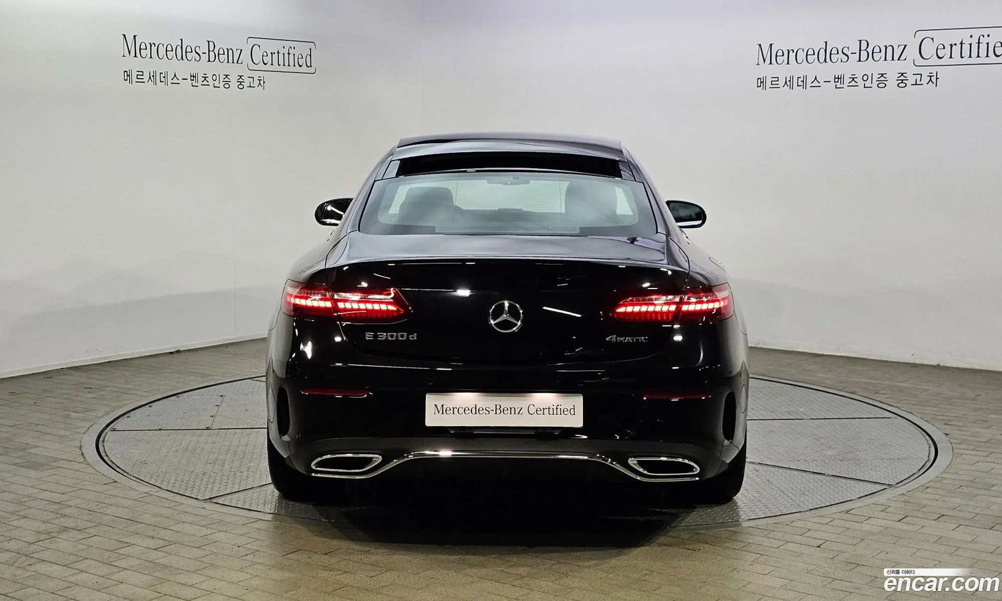 Mercedes-Benz E-Klasse E300D 4Matic Coupe 2023 - фотография 16365782