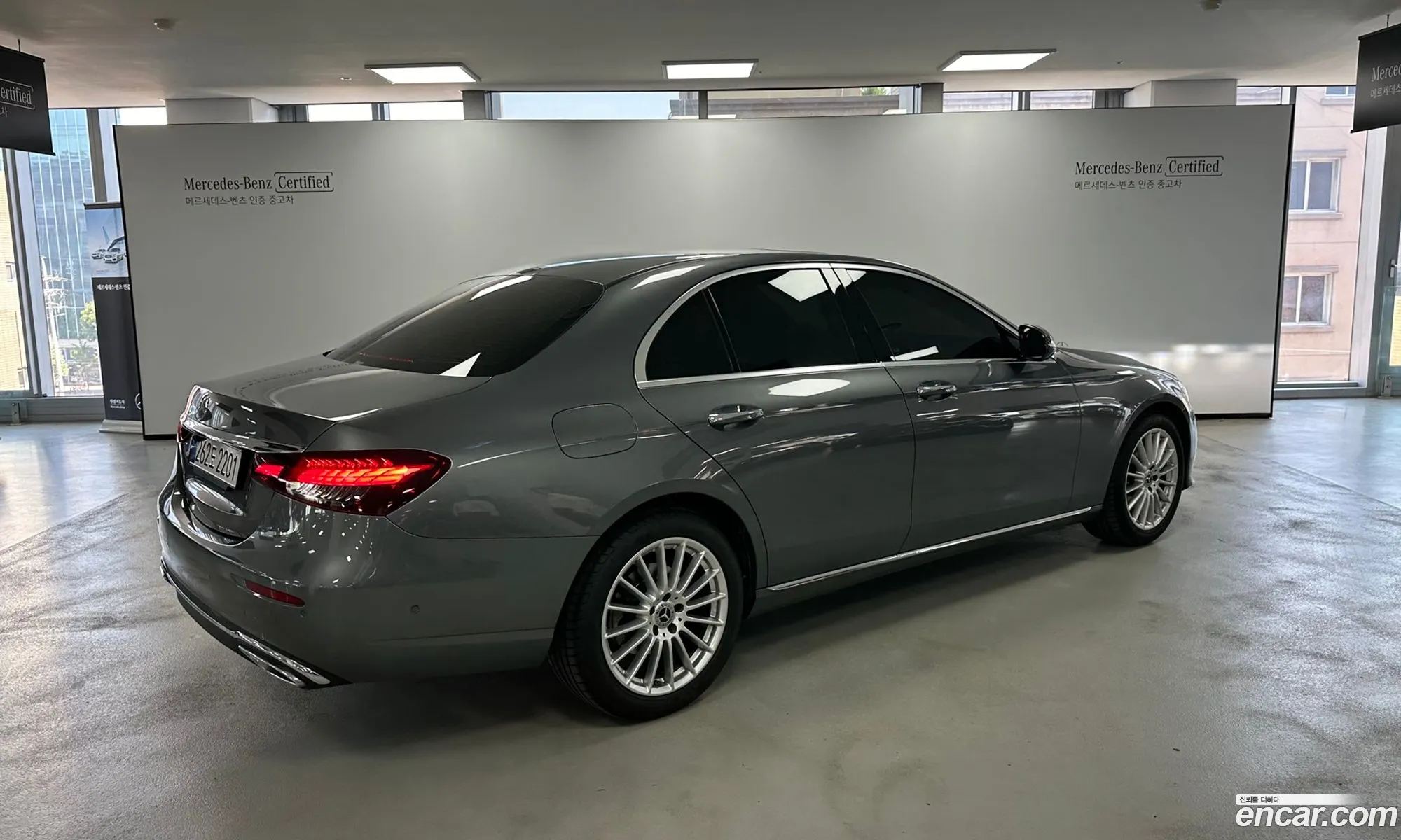 Mercedes-Benz E-Klasse V W213 S213 C238 E250 Exclusive 2021 - фотография 16365734