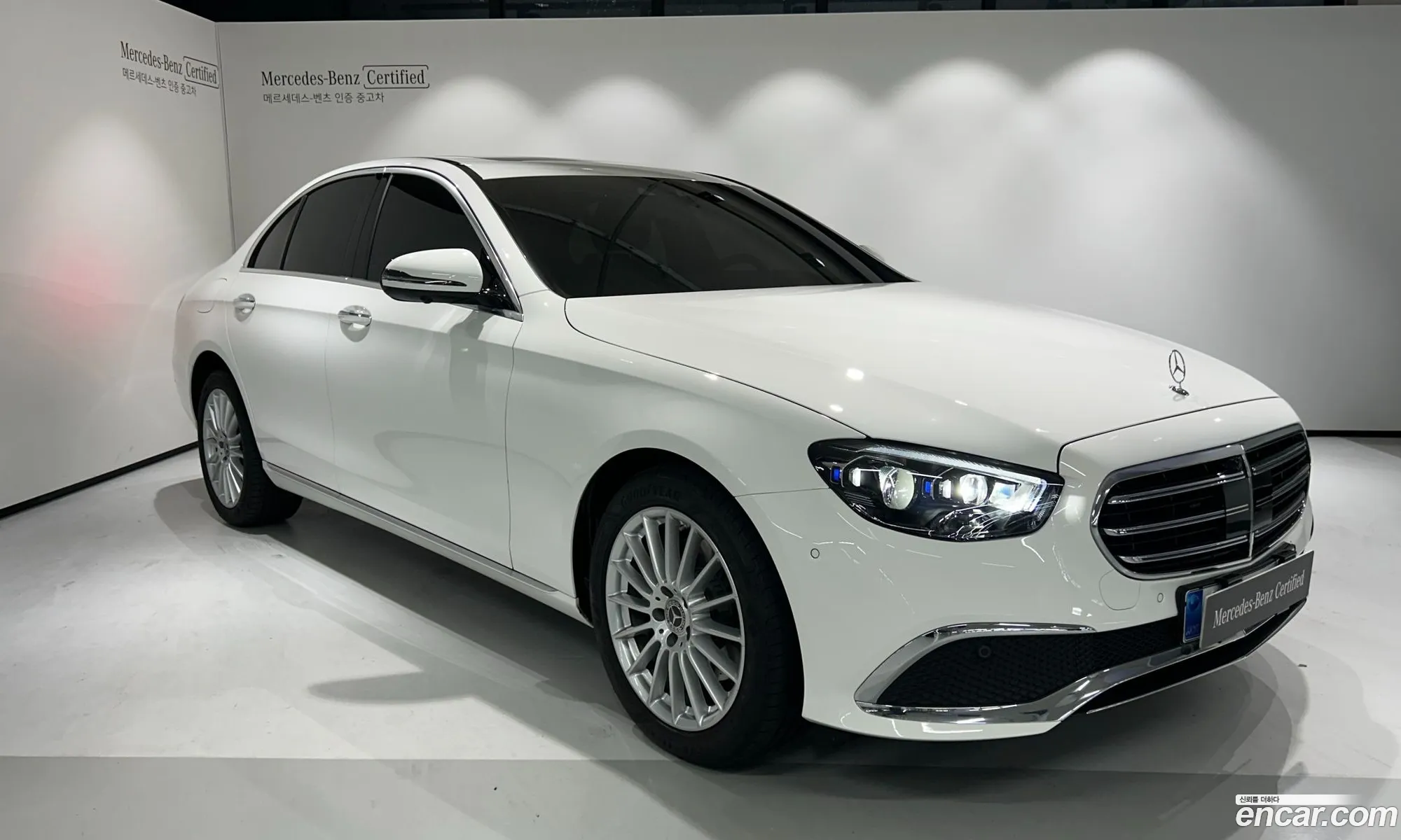 Mercedes-Benz E-Klasse E250 Exclusive 2023 - фотография 16365719