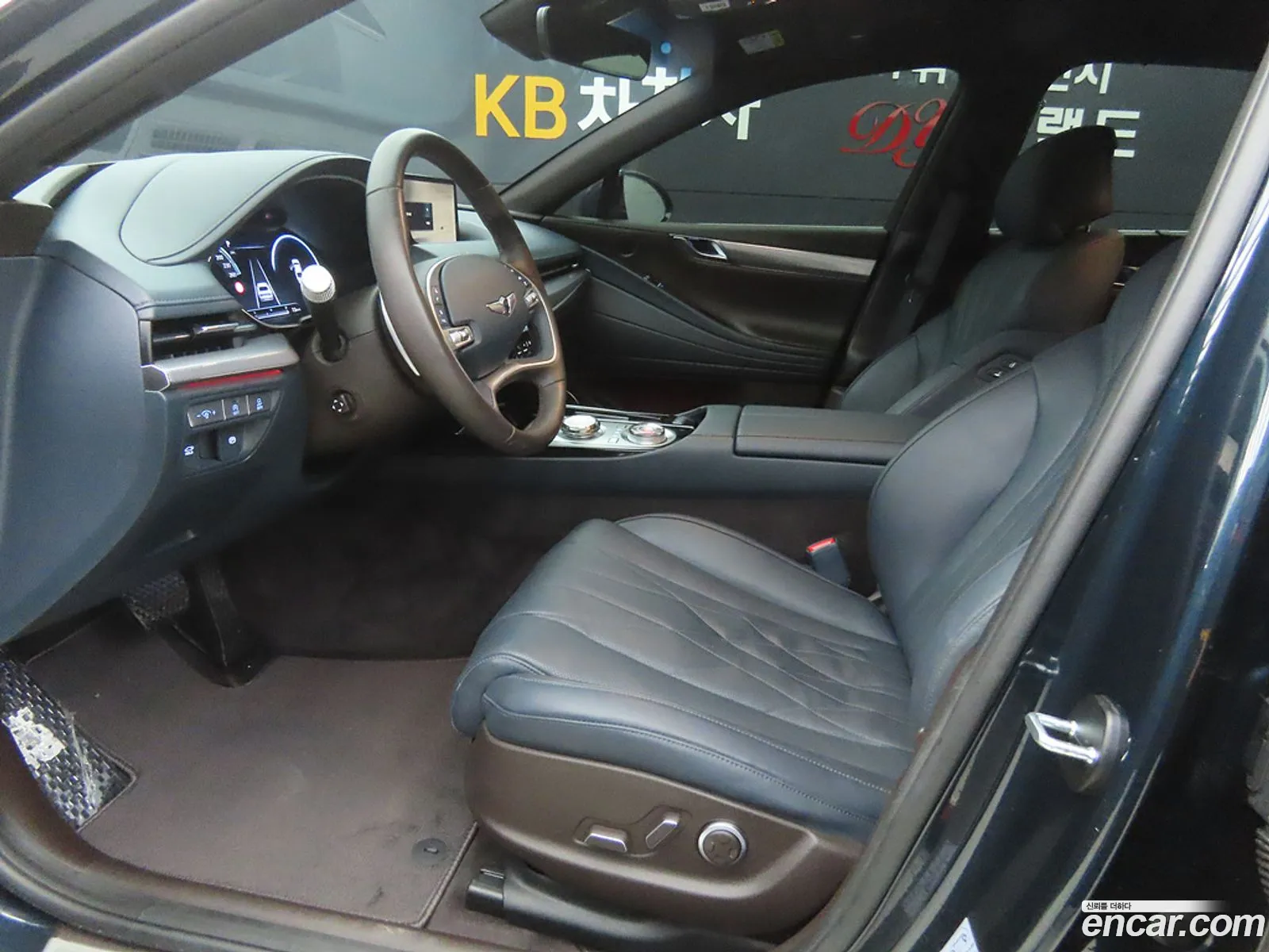 Genesis G80 Gasoline 35 Turbo Awd 2023 - фотография 1138685