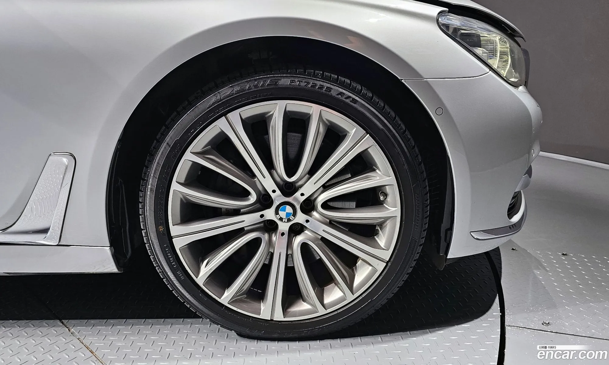 BMW 7Er Vi G11G12 750LixDrive 2016 - фотография 19712888