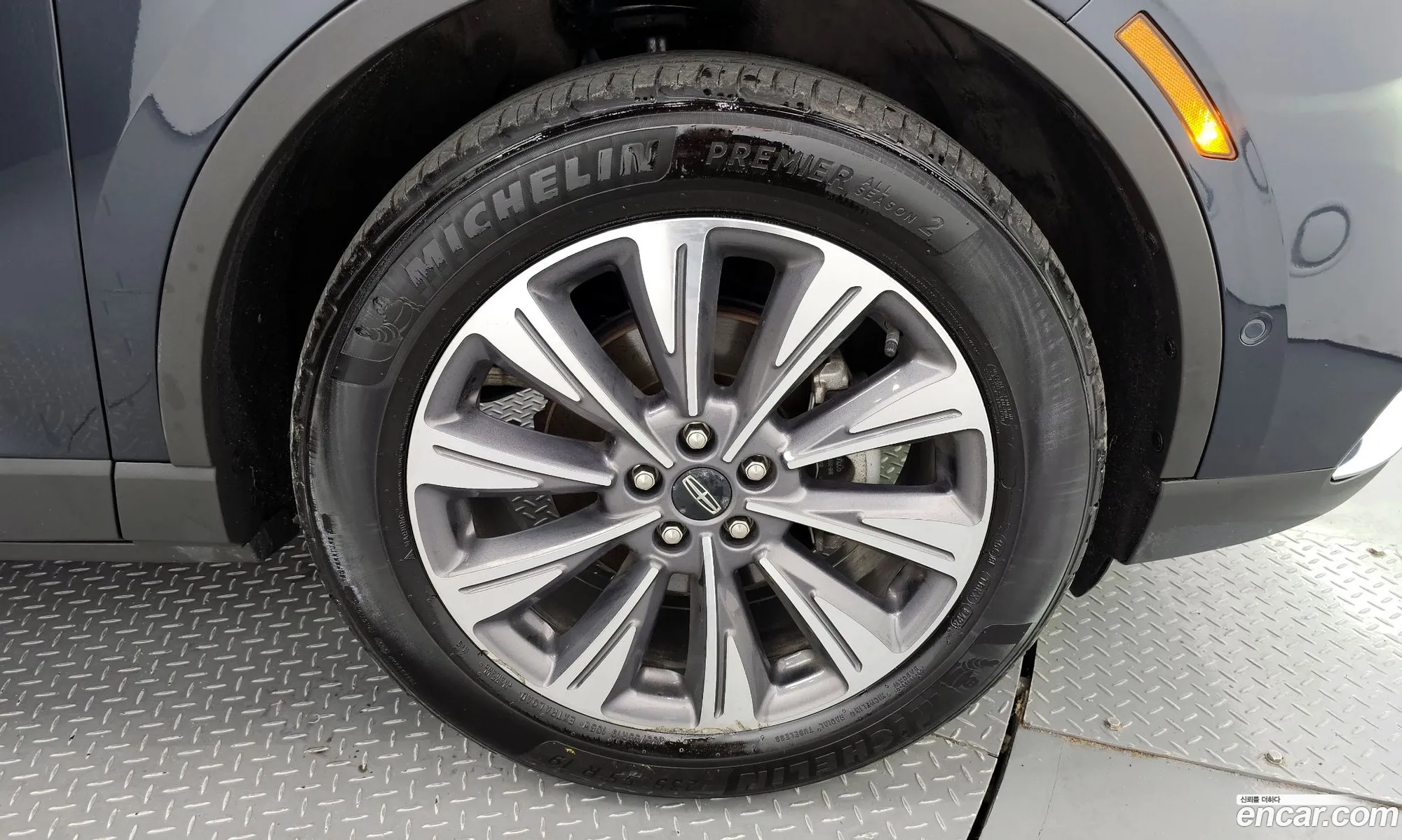 Lincoln Corsair I 20 Reserve Awd 2020 - фотография 4609721