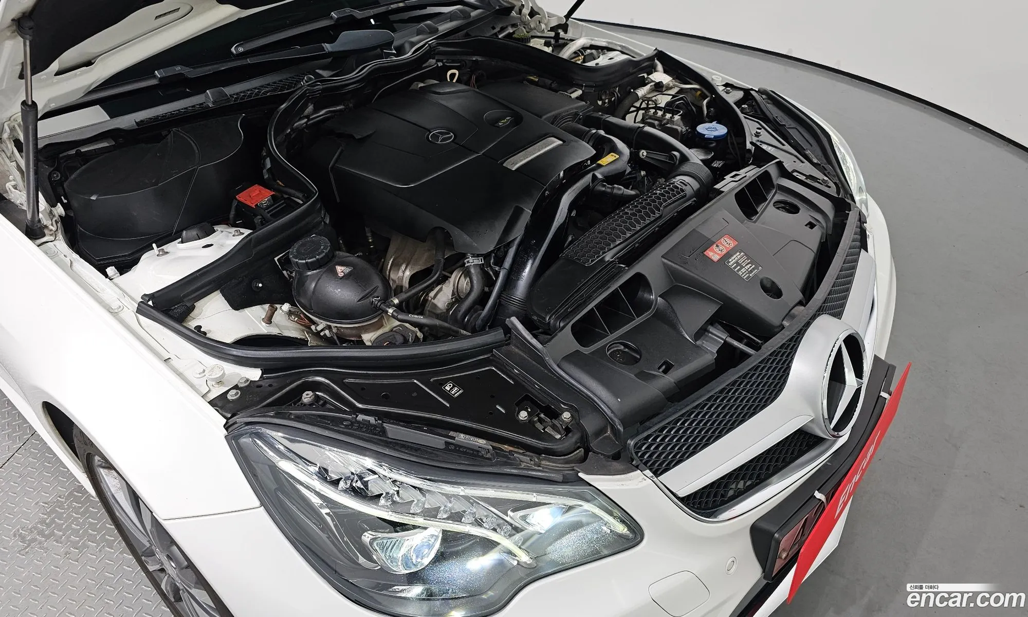 Mercedes-Benz E-Klasse E200 Cabriolet 2016 - фотография 16467744