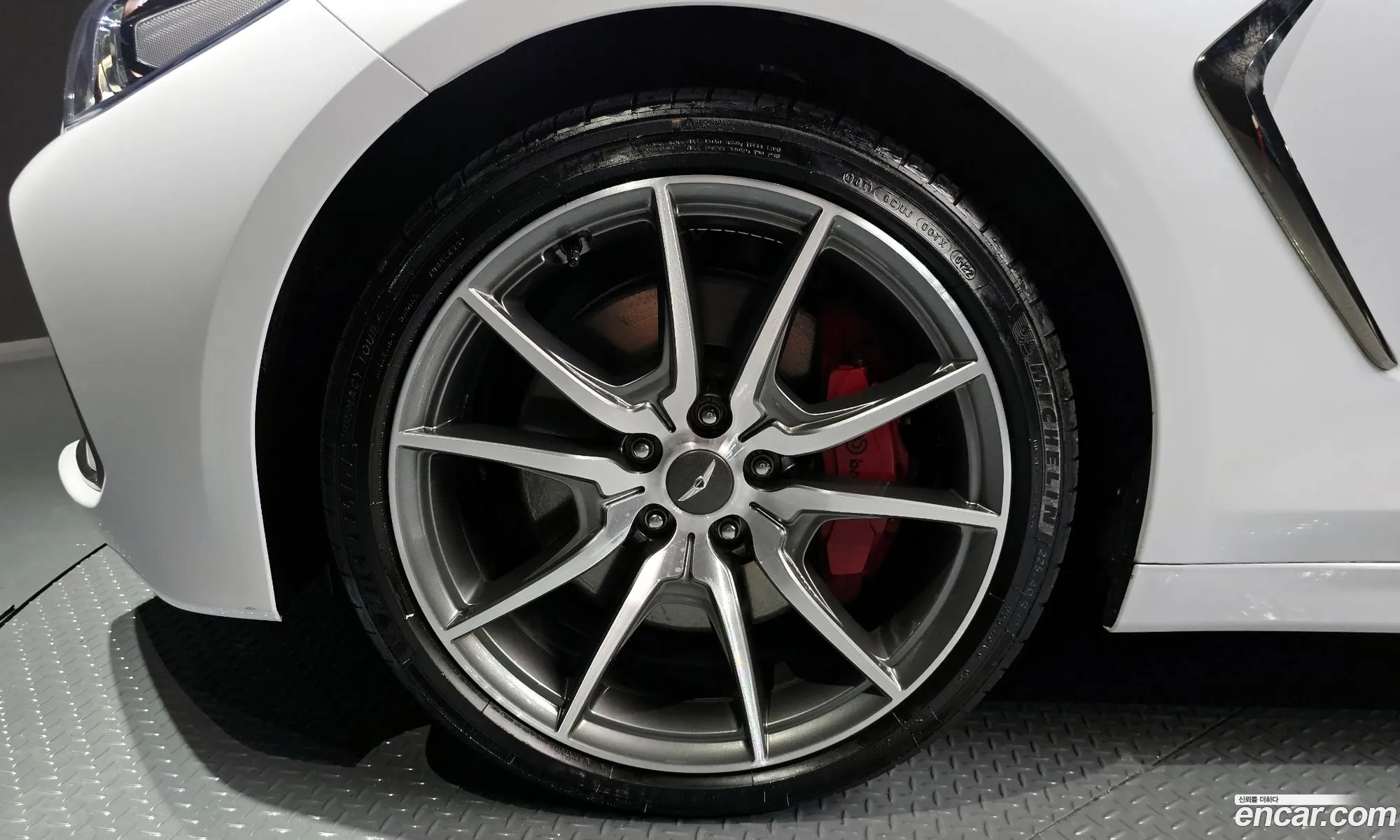 Genesis G70 I 20T Awd 2018 - фотография 1547470
