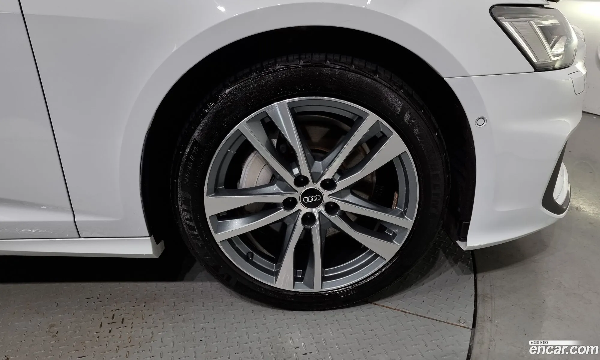 Audi A6 V C8 45 Tfsi Quattro Premium 2022 - фотография 15290773