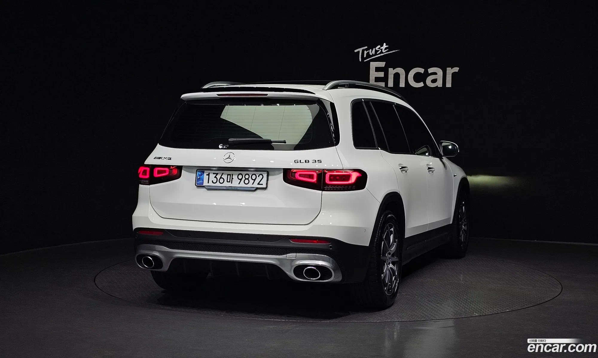 Mercedes-Benz Glb Amg Glb35 4Matic 2023 - фотография 18659403