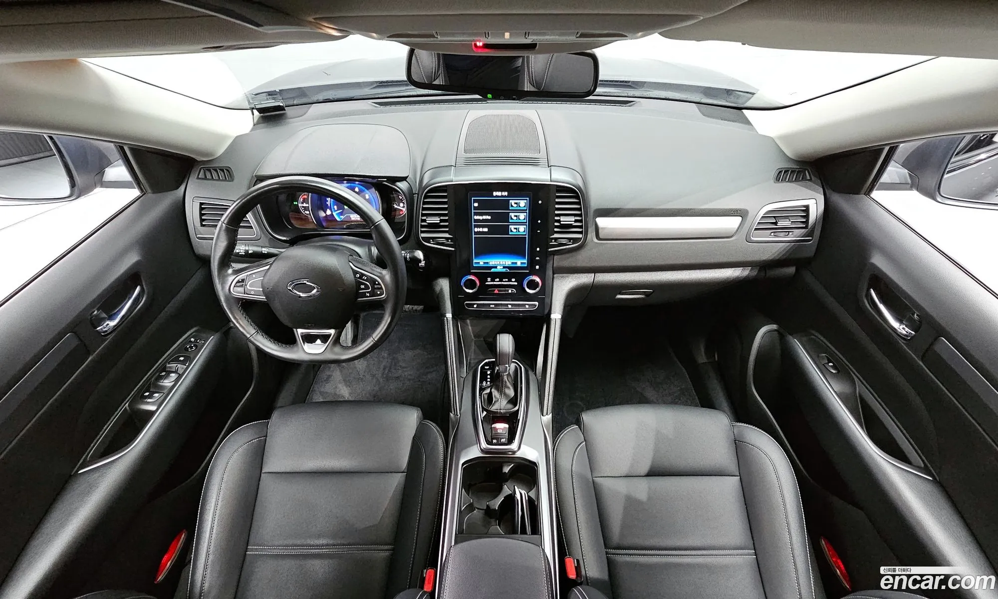 Renault Samsung Qm6 20 Lpe Le 2Wd 2020 - фотография 2666140