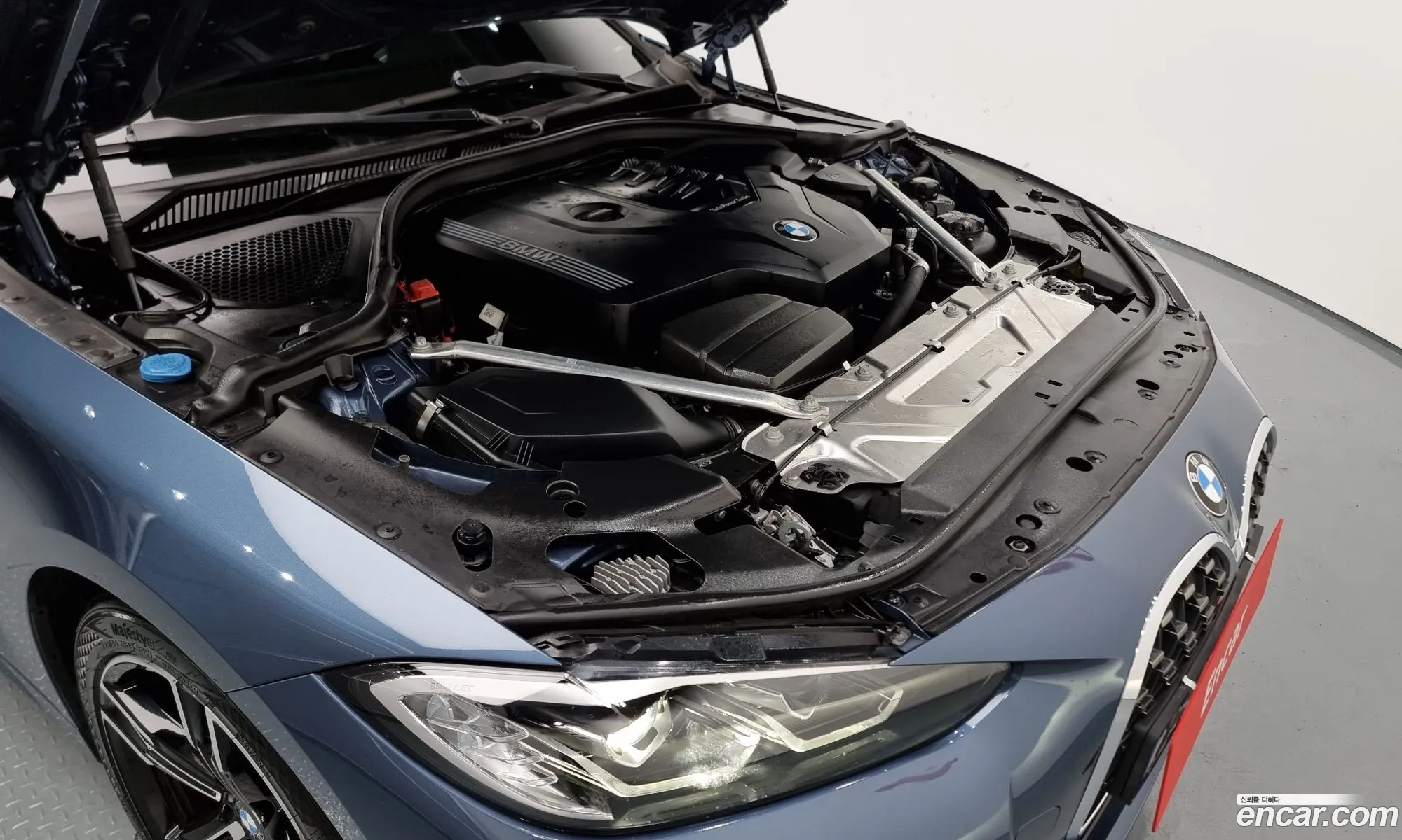 BMW 4Er G22 G23 420I M Sports Convertible 2021 - фотография 16366205