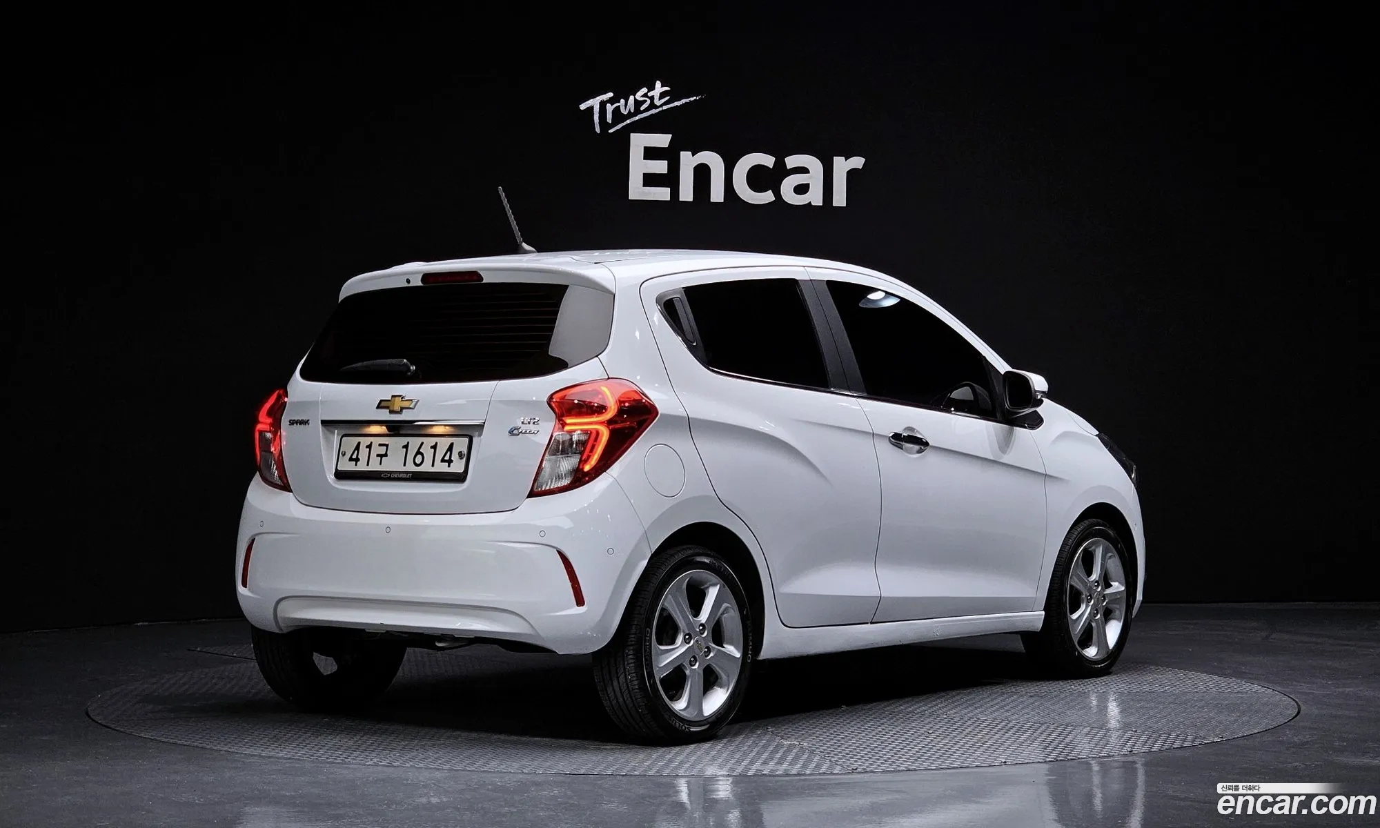 Chevrolet Spark Iv Ltz 2017 - фотография 17693490