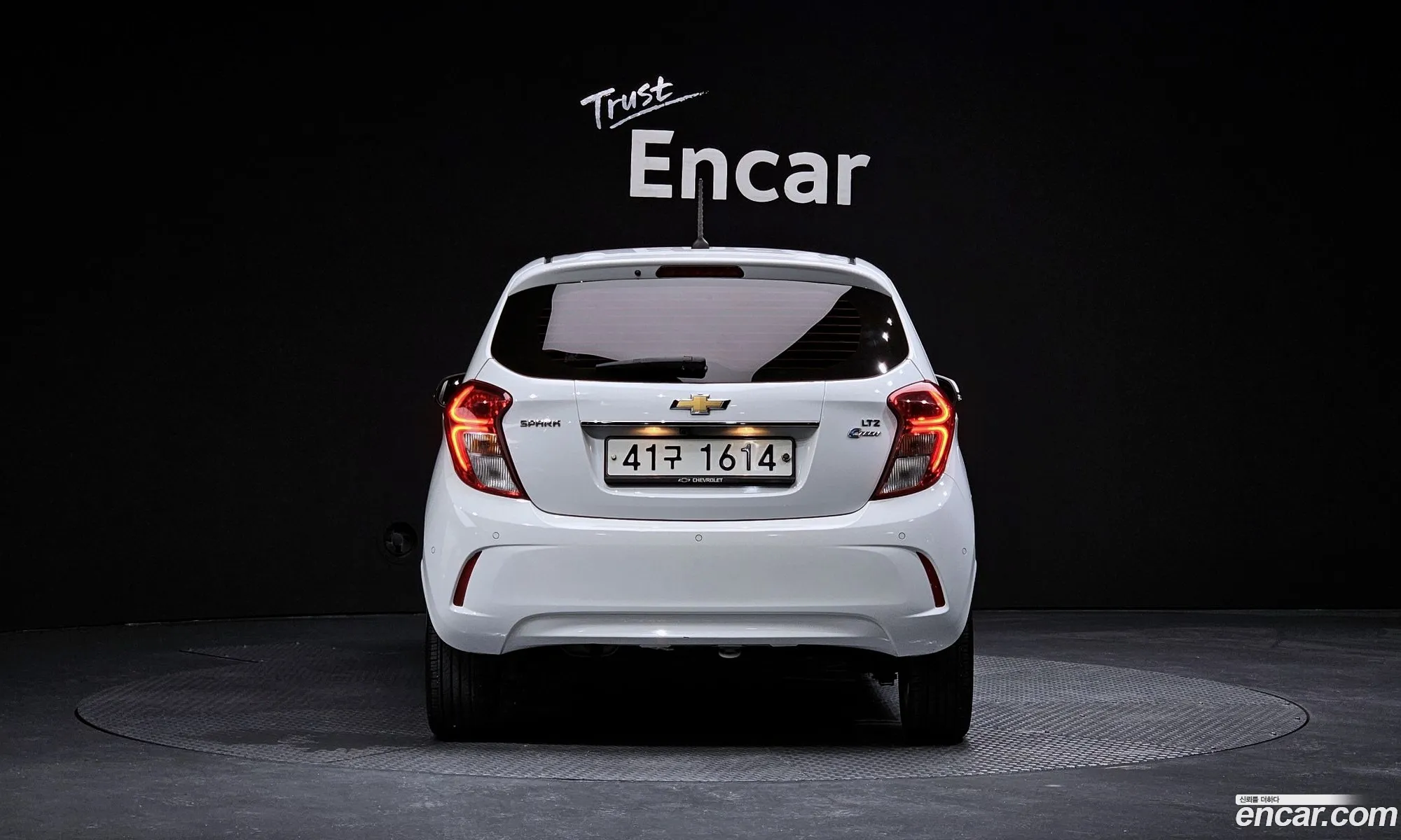 Chevrolet Spark Iv Ltz 2017 - фотография 17693492