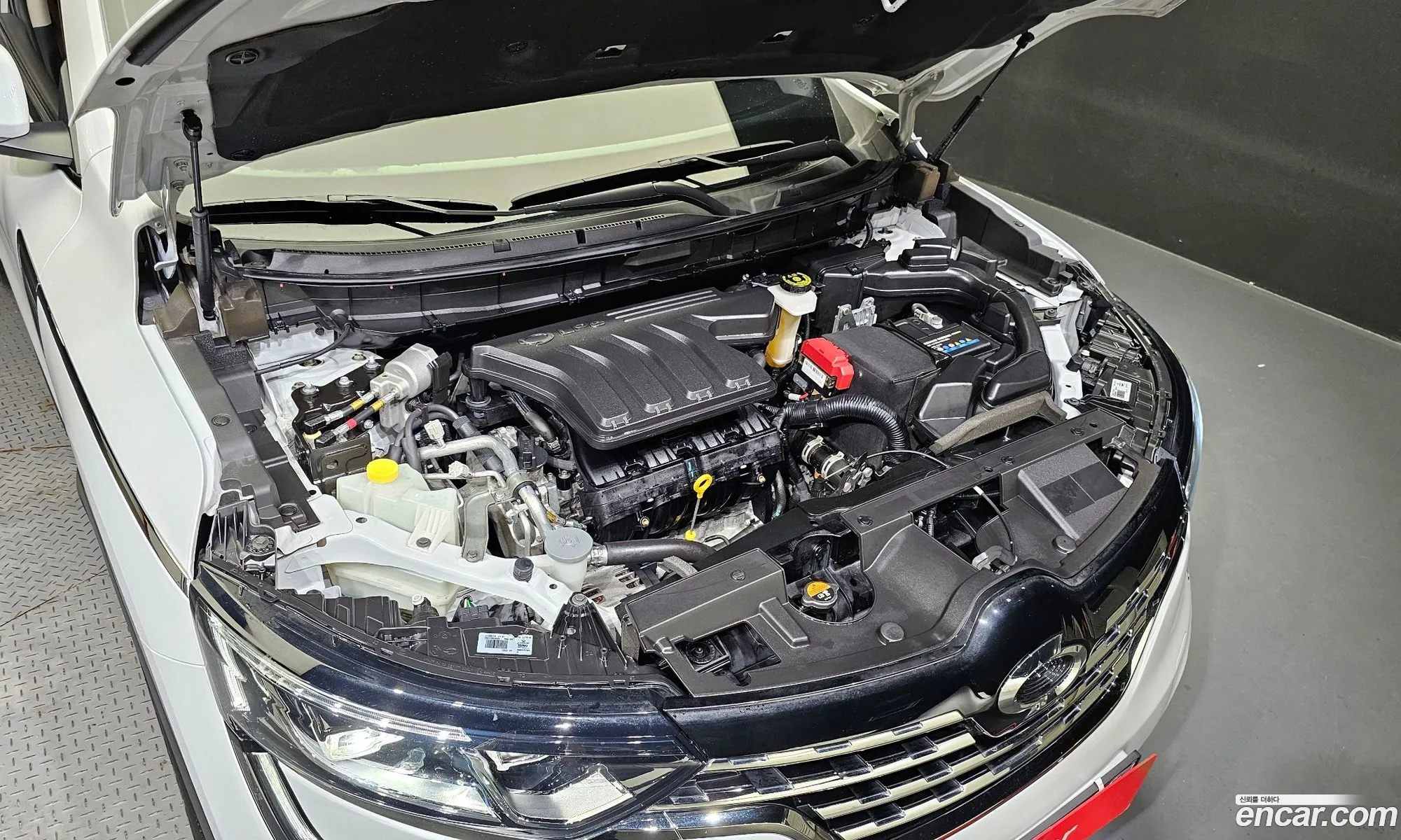 Renault Samsung Qm6 20 Lpe Re 2Wd 2020 - фотография 2702588