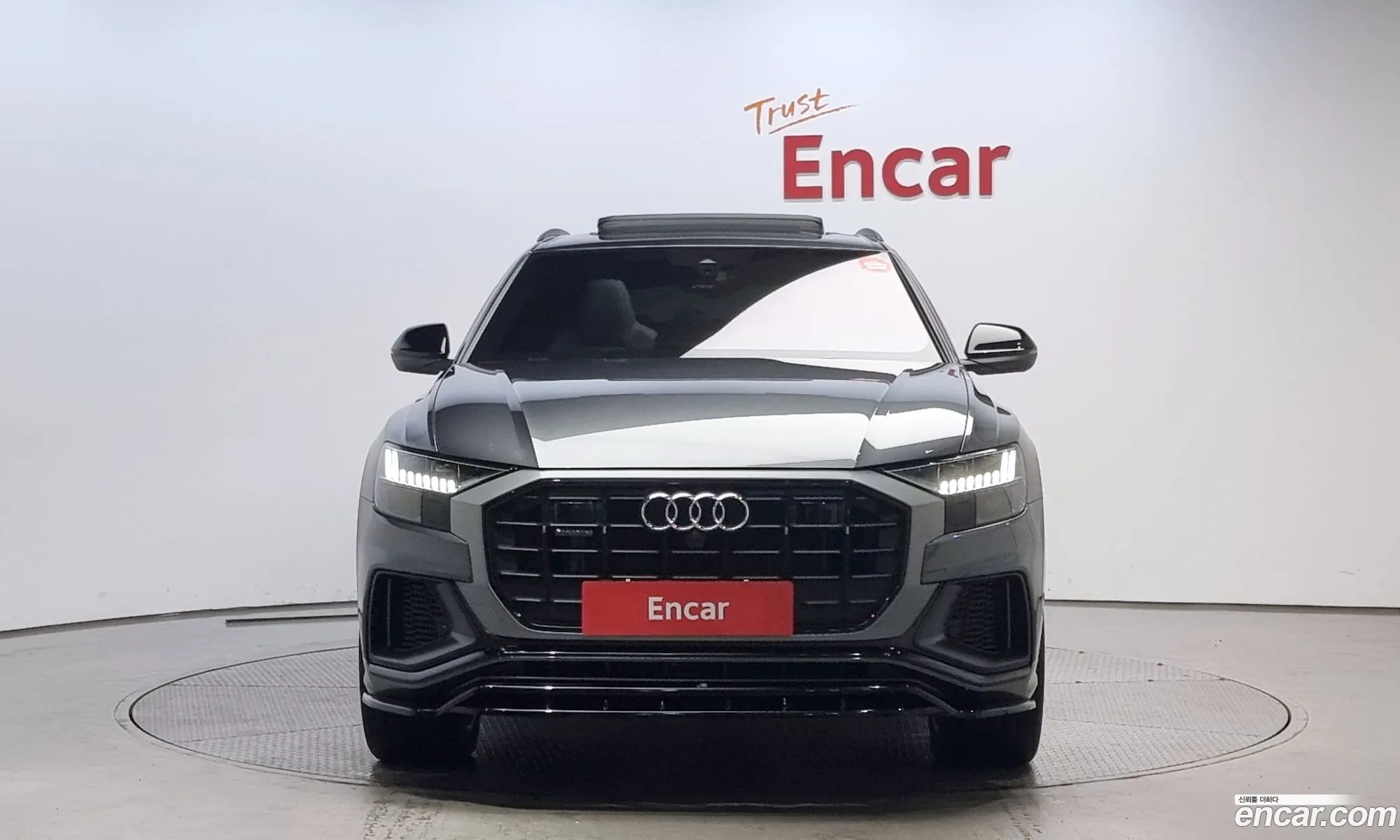 Audi Q8 55 Tfsi Quattro Premium 2023 - фотография 8541628