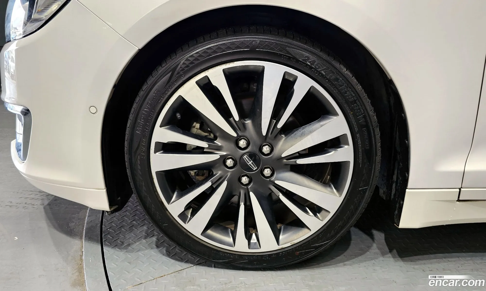 Lincoln Mkz Ii 20 2019 - фотография 4642594