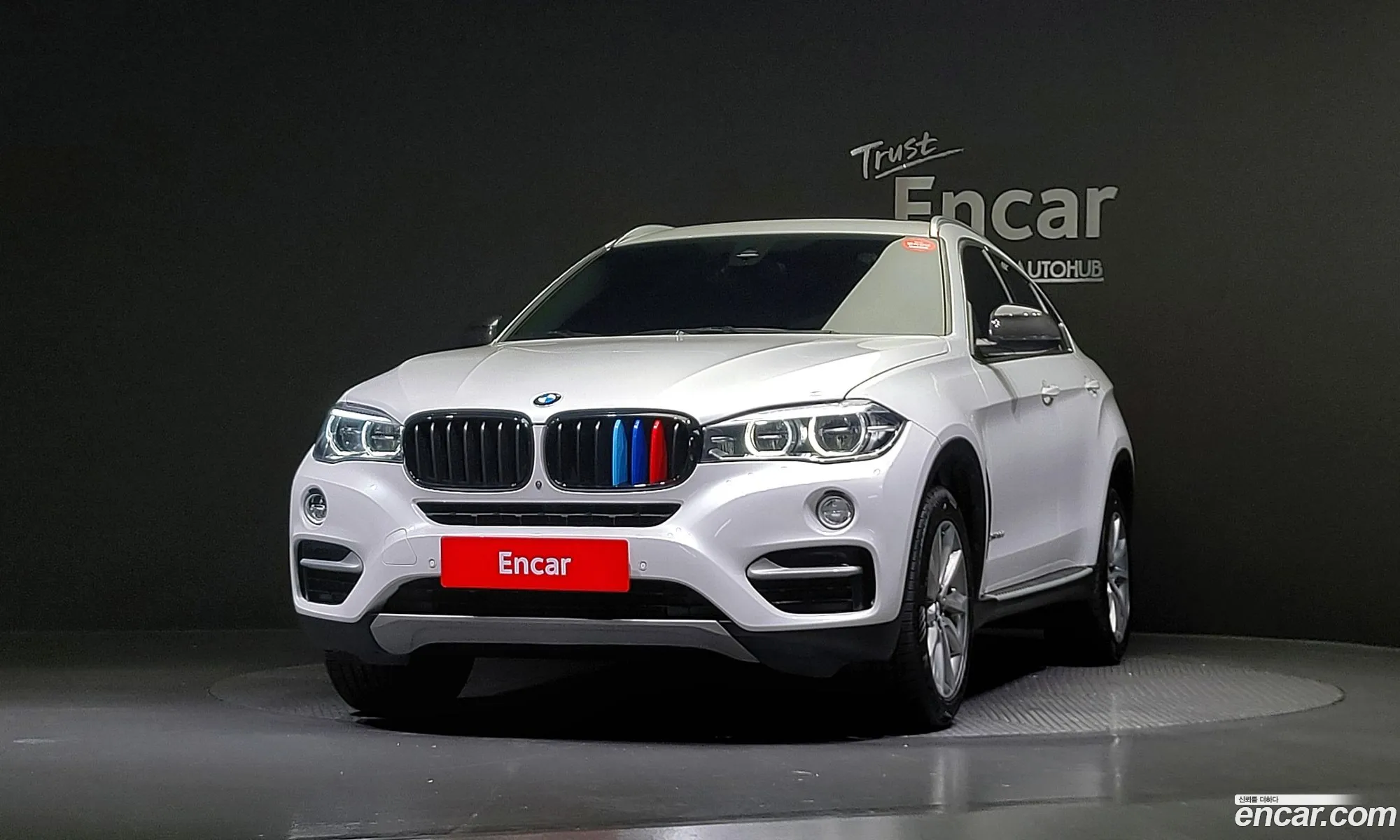 BMW X6 Ii F16 xDrive 30D 2017 - фотография 18913339