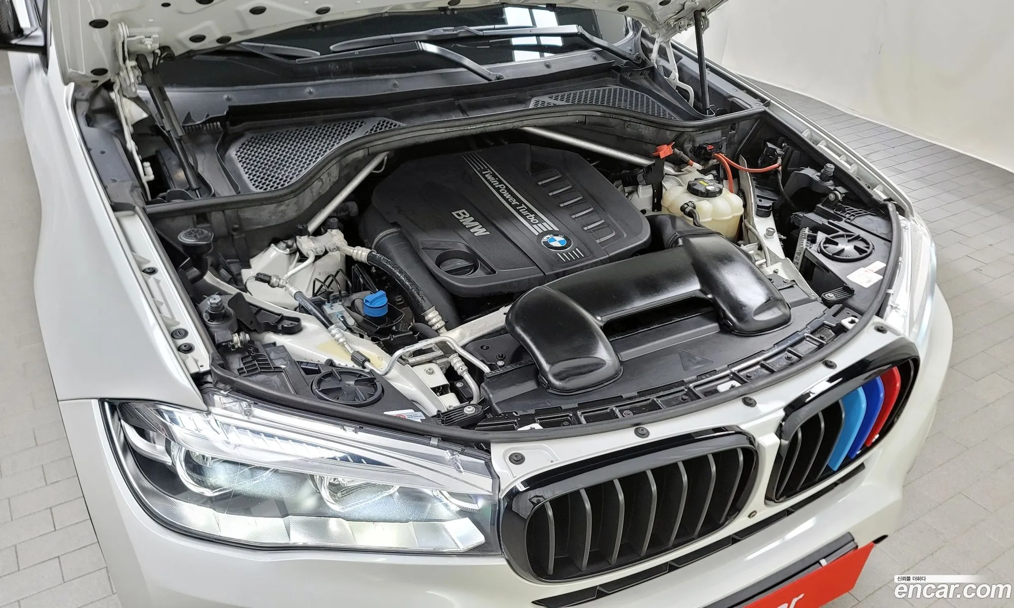 BMW X6 Ii F16 xDrive 30D 2017 - фотография 18913342