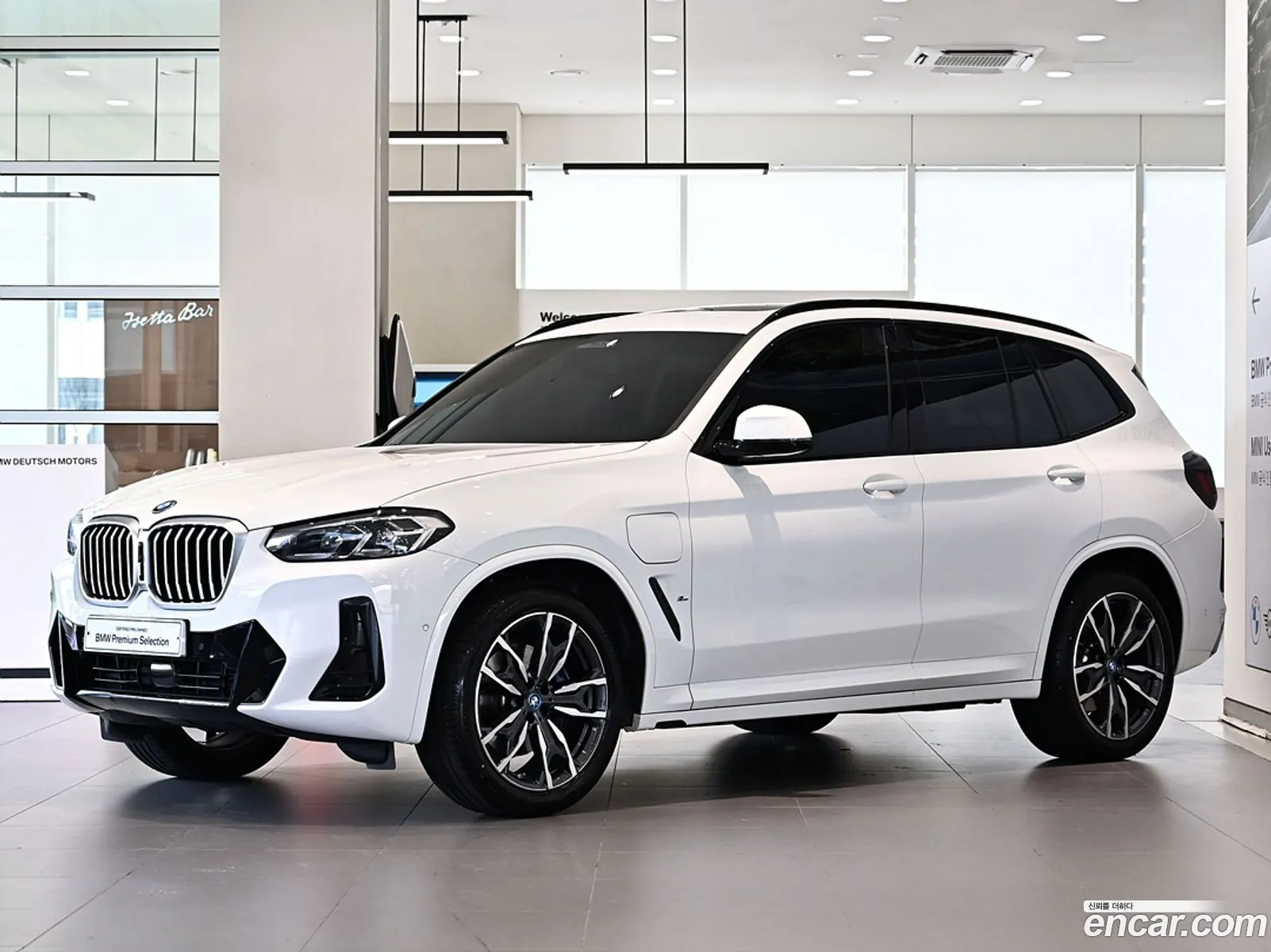 BMW X3 xDrive 30E M Sport 2024 - фотография 2346039