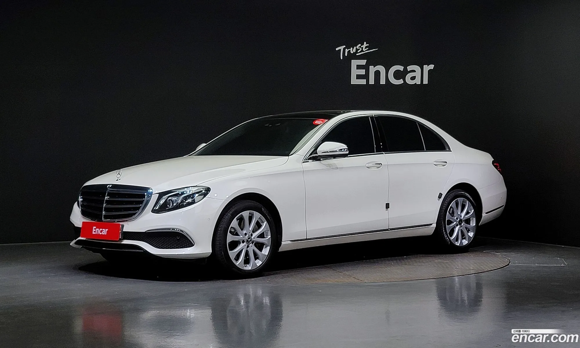 Mercedes-Benz E-Klasse V W213 S213 C238 E300 4Matic Exclusive 2019 - фотография 16428631