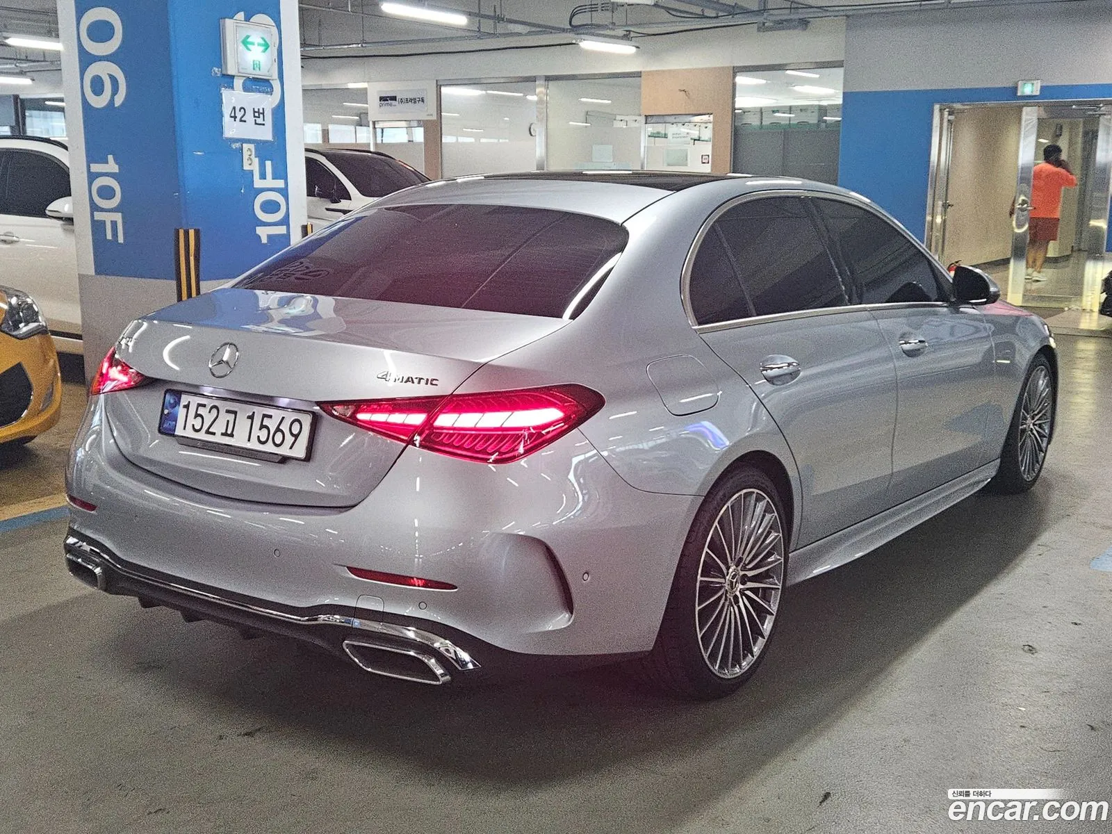Mercedes-Benz C-Klasse C300 4Matic Amg Line 2023 - фотография 18659345